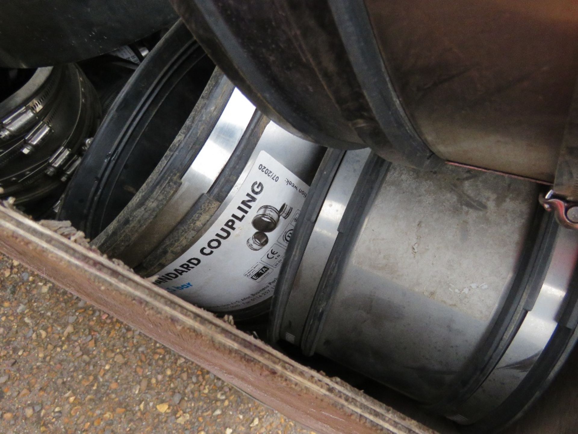 STILLAGE OF ASSORTED STAINLESS STEEL/RUBBER PIPE COLLARS. SOURCED FROM COMPANY LIQUIDATION.....THIS - Image 4 of 5