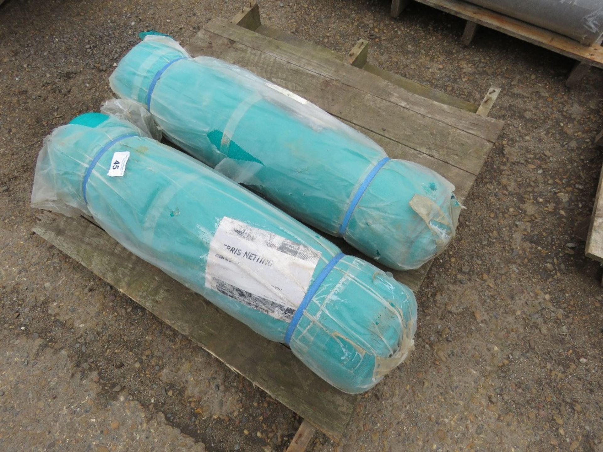 2 X ROLLS OF DEBRIS NETTING......THIS LOT IS SOLD UNDER THE AUCTIONEERS MARGIN SCHEME, THEREFORE NO - Image 2 of 2