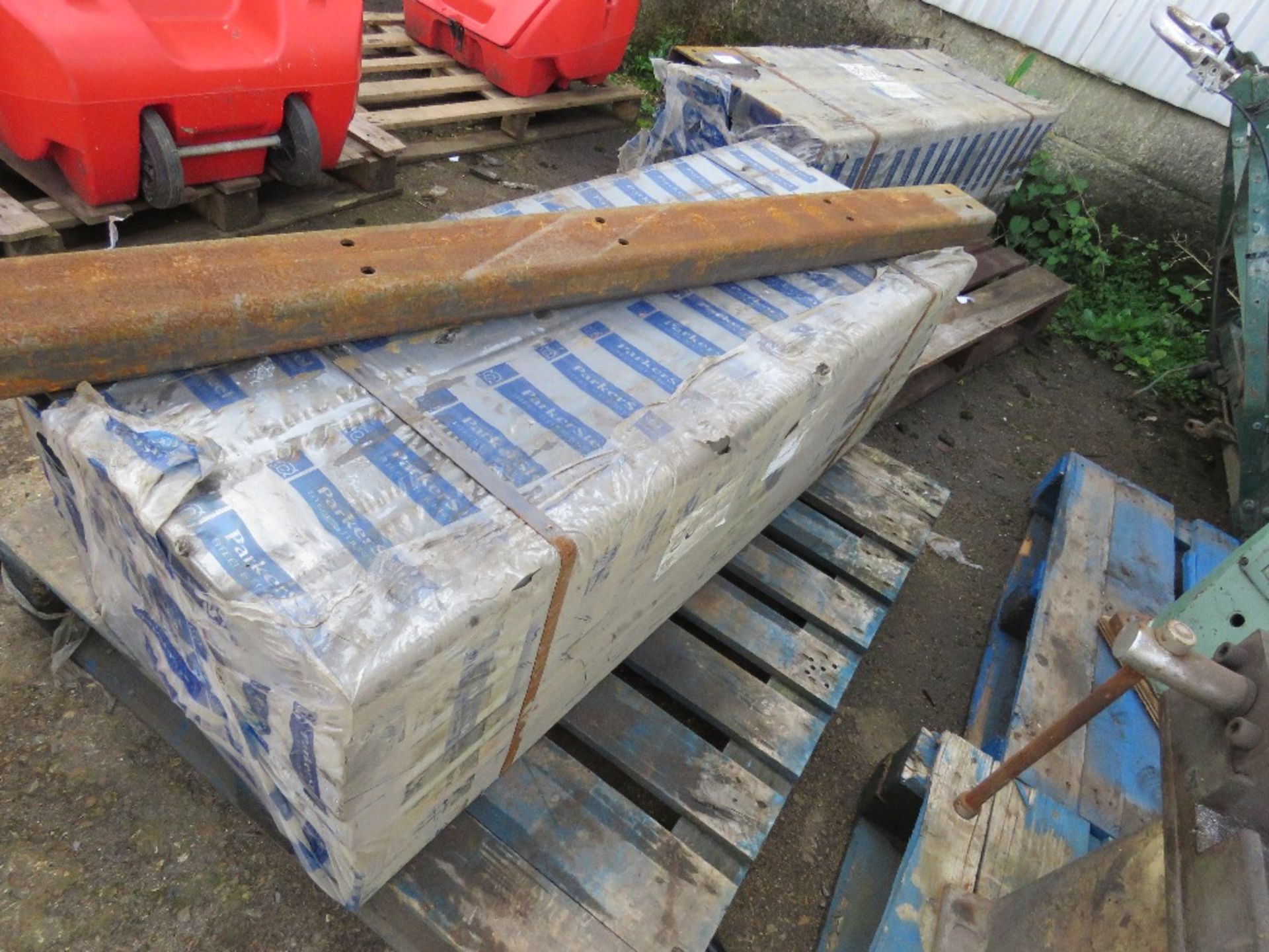 PACK OF STEEL BOX SECTION TUBING 1.27M LENGTH X 120MM X 60MM X 5.0MM. 29NO IN TOTAL. UNUSED, CANCELL - Image 3 of 5