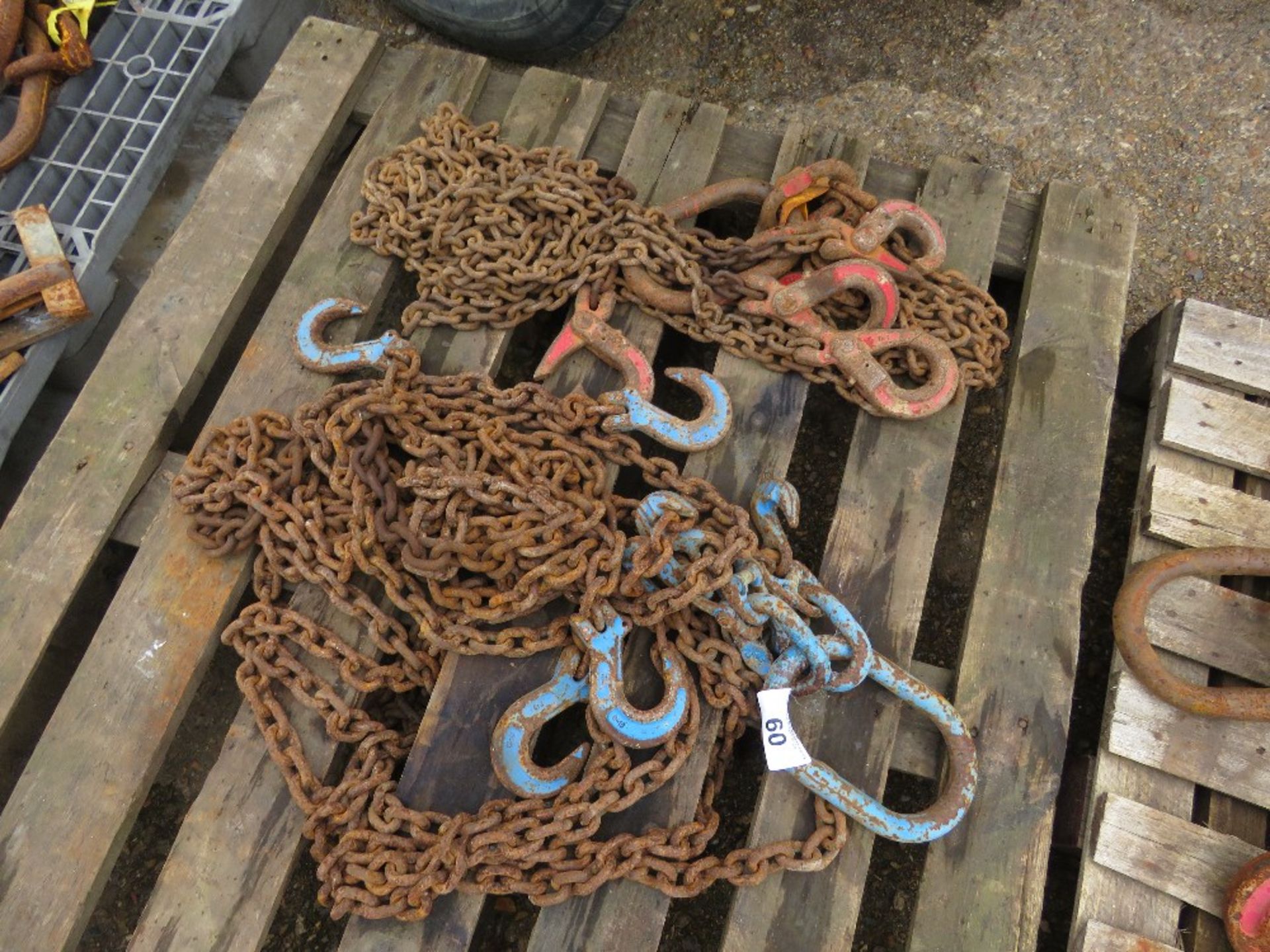 2 X SETS OF LIFTING CHAINS..........THIS LOT IS SOLD UNDER THE AUCTIONEERS MARGIN SCHEME, THEREFORE - Image 2 of 2