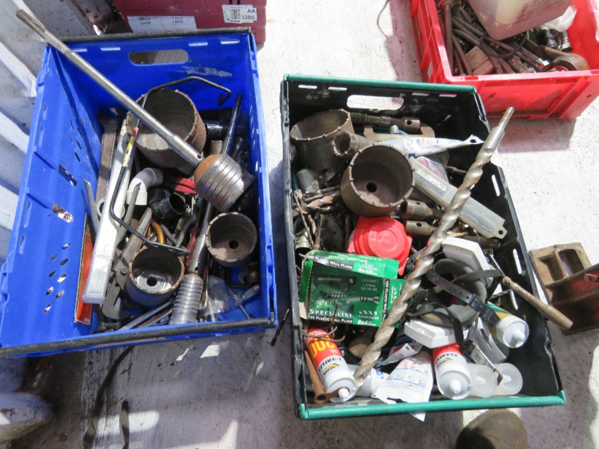 2 X LARGE CRATES OF DRILL BITS AND SUNDRIES.....THIS LOT IS SOLD UNDER THE AUCTIONEERS MARGIN SCHEME - Image 4 of 4