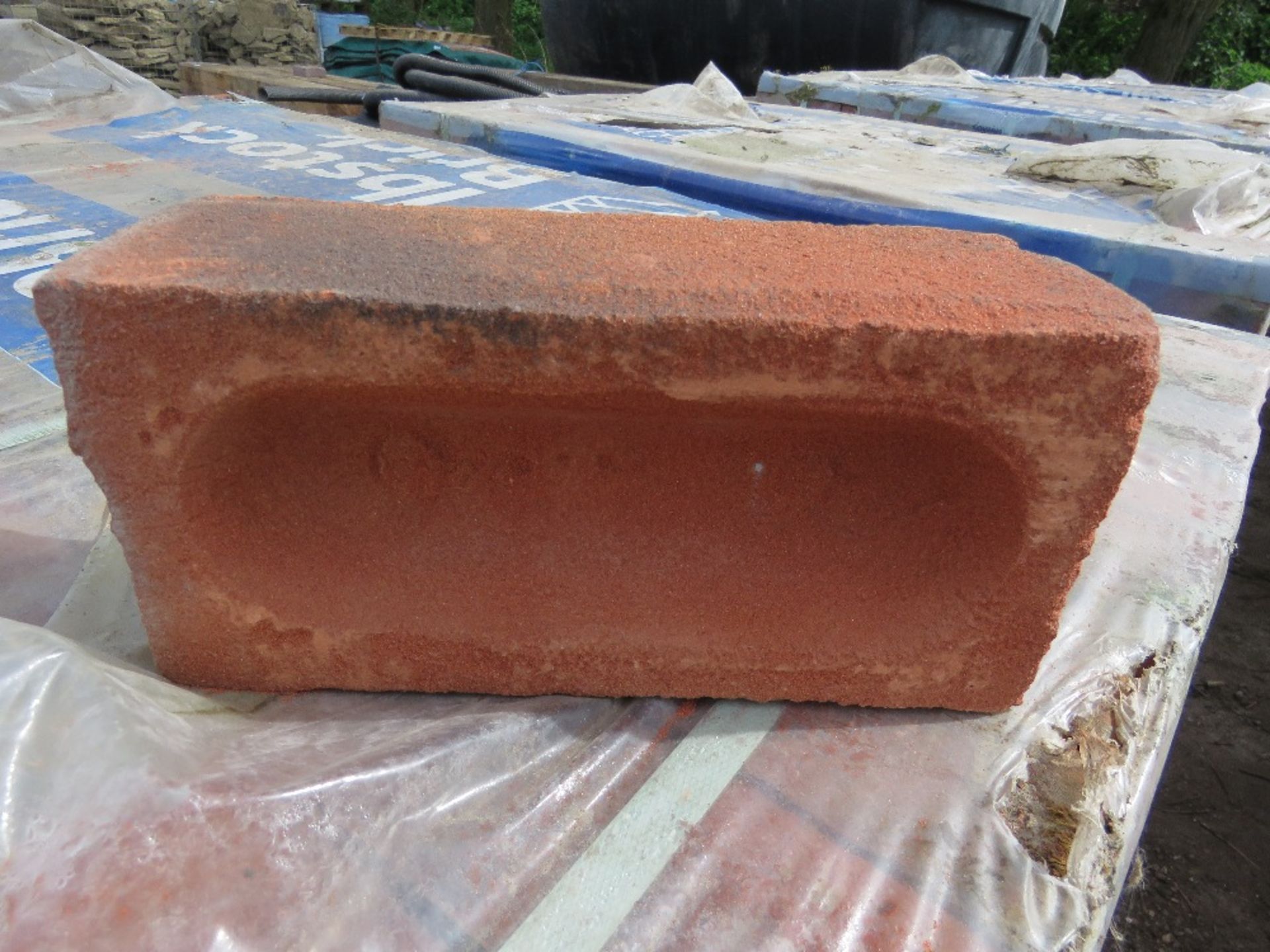 6NO PALLETS OF IBSTOCK LEICESTER AUTUMN MULTI RED BRICKS. 480NO IN EACH PACK APPROX. SURPLUS TO REQU