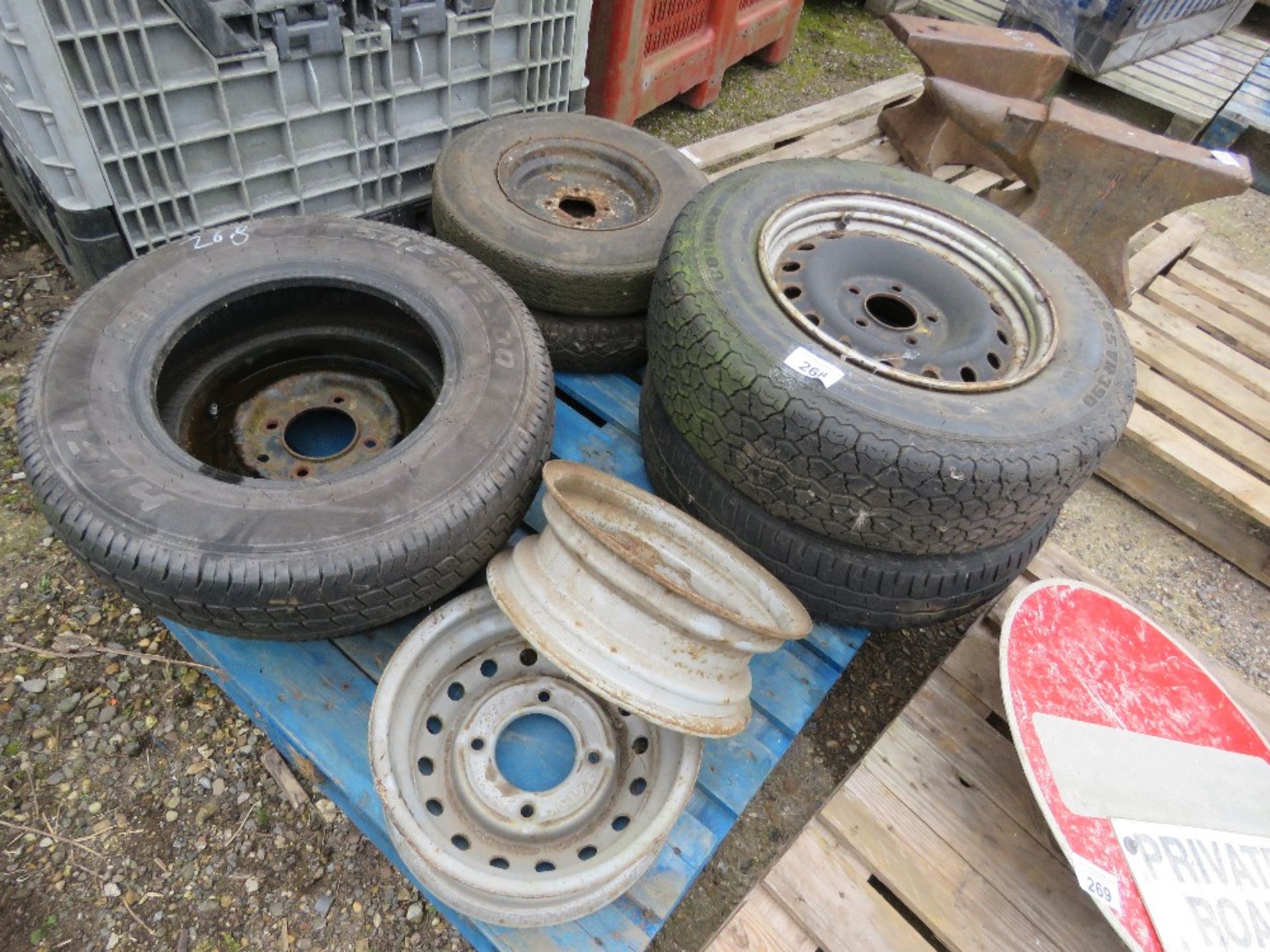 PALLET OF ASSORTED WHEELS AND TYRES.