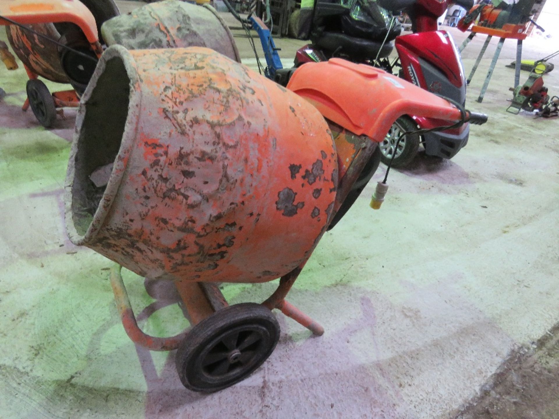 BELLE MINI MIX 150 110VOLT POWERED CEMENT MIXER.