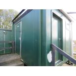 PORTABLE JACKLEG TOILET BLOCK 12FT X 10FT (INCLUDING JACKLEGS) APPROX INCLUDING PLASTIC TANK UNDERNE