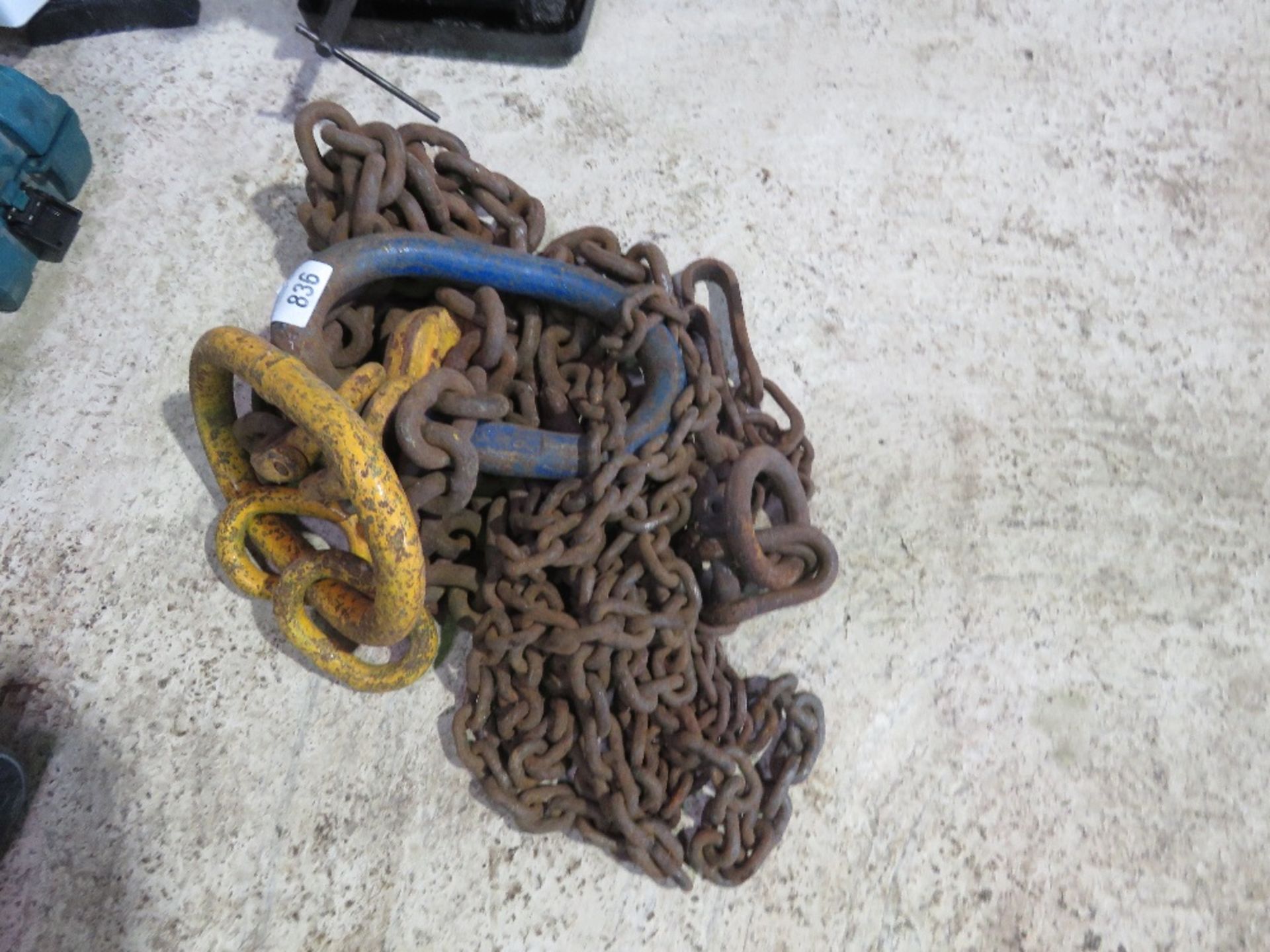 ASSORTED LENGTHS OF CHAIN. - Image 2 of 3