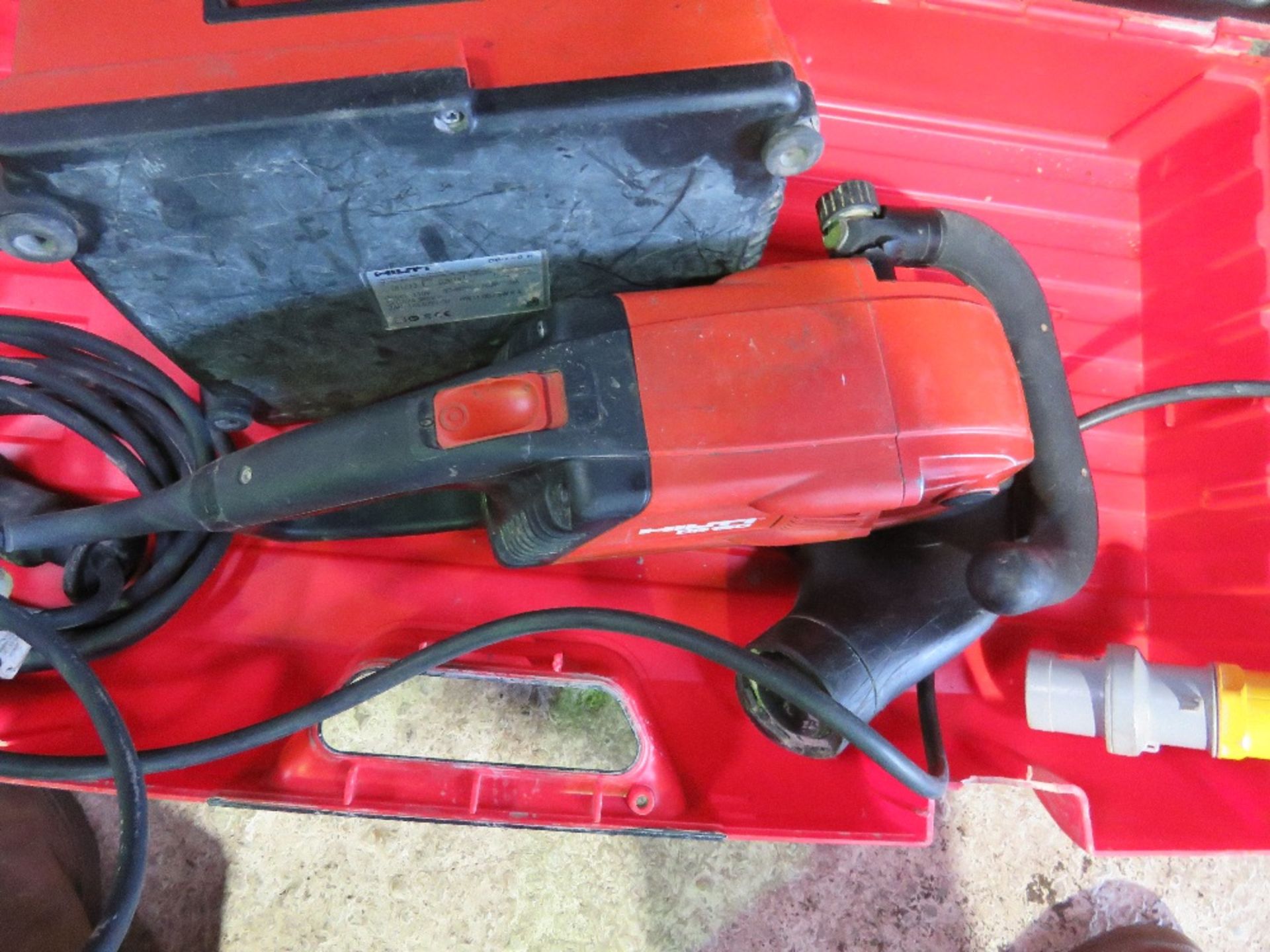 HILTI DS-150 WALL GRINDER WITH POWER BOX IN A CASE. 110VOLT. - Image 4 of 7