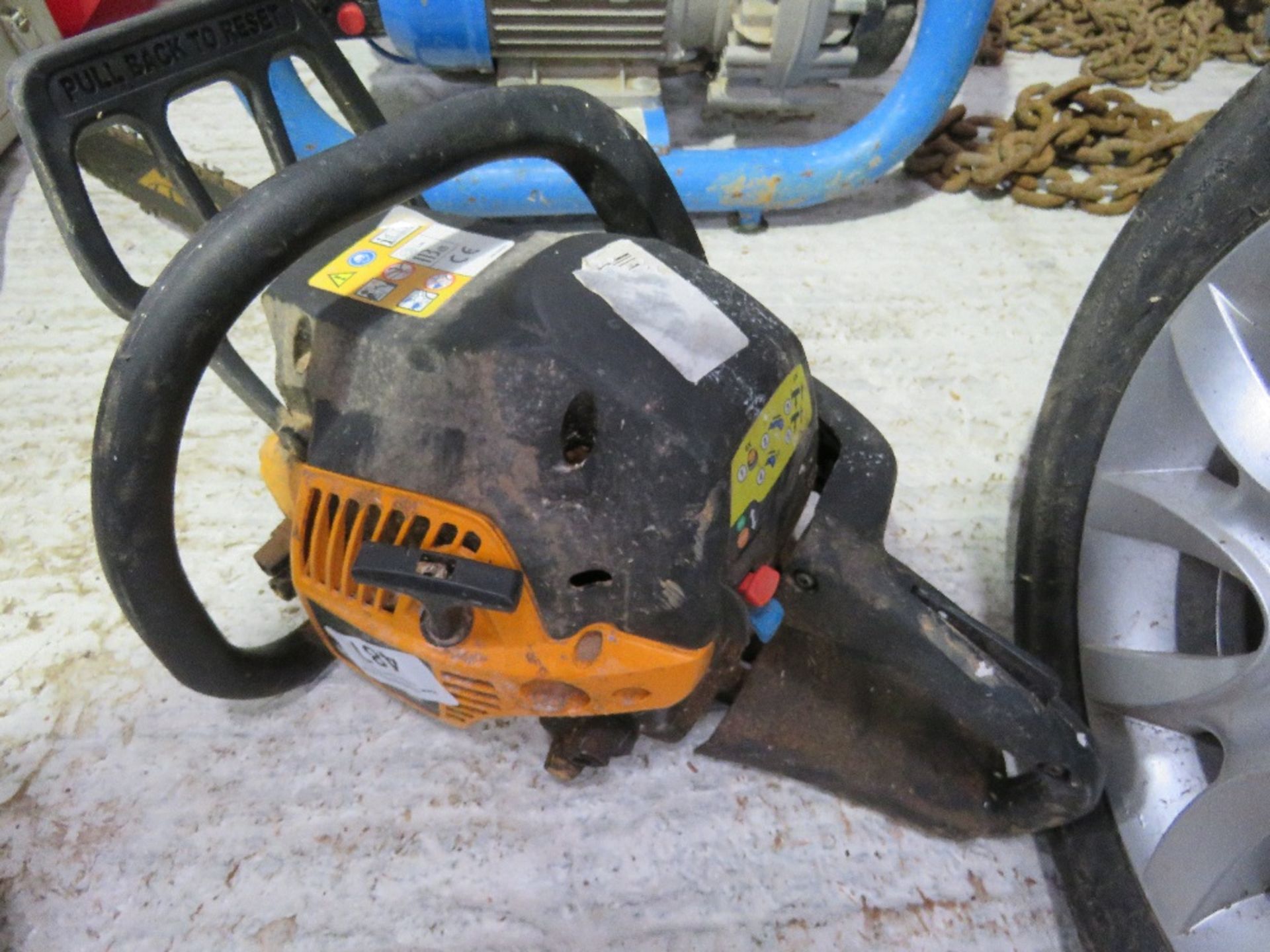 McCULLOCH PETROL ENGINED CHAINSAW. - Image 3 of 3