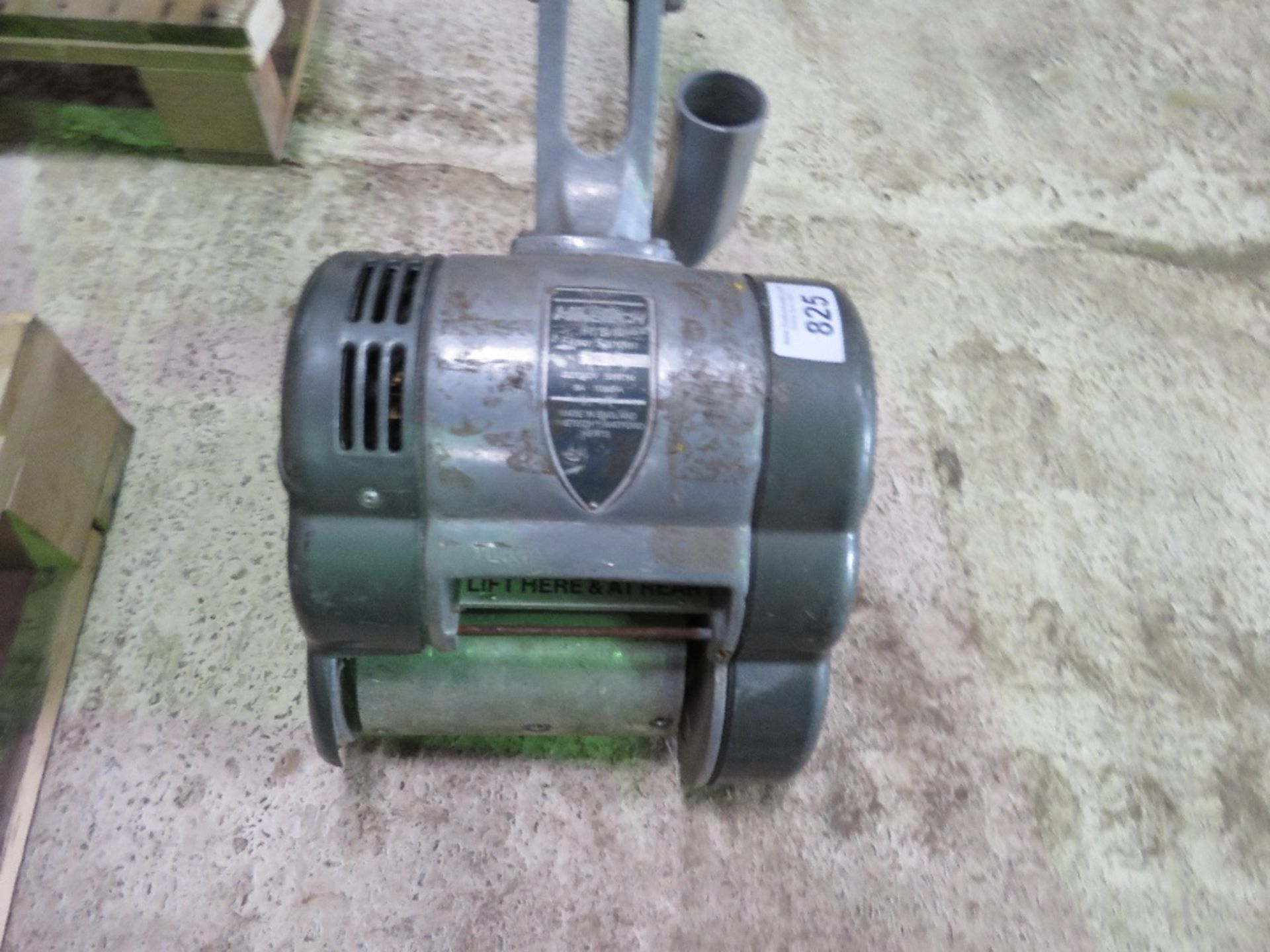 HIRETECH 240VOLT FLOOR SANDER.....THIS LOT IS SOLD UNDER THE AUCTIONEERS MARGIN SCHEME, THEREFORE NO - Image 2 of 4