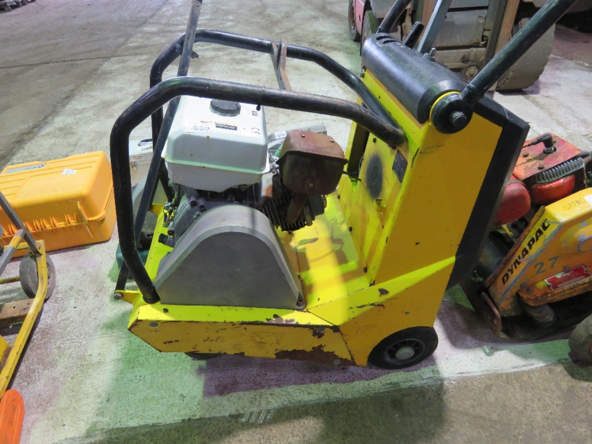 WACKER BFS1350A PETROL ENGINED FLOOR SAW. - Image 2 of 7