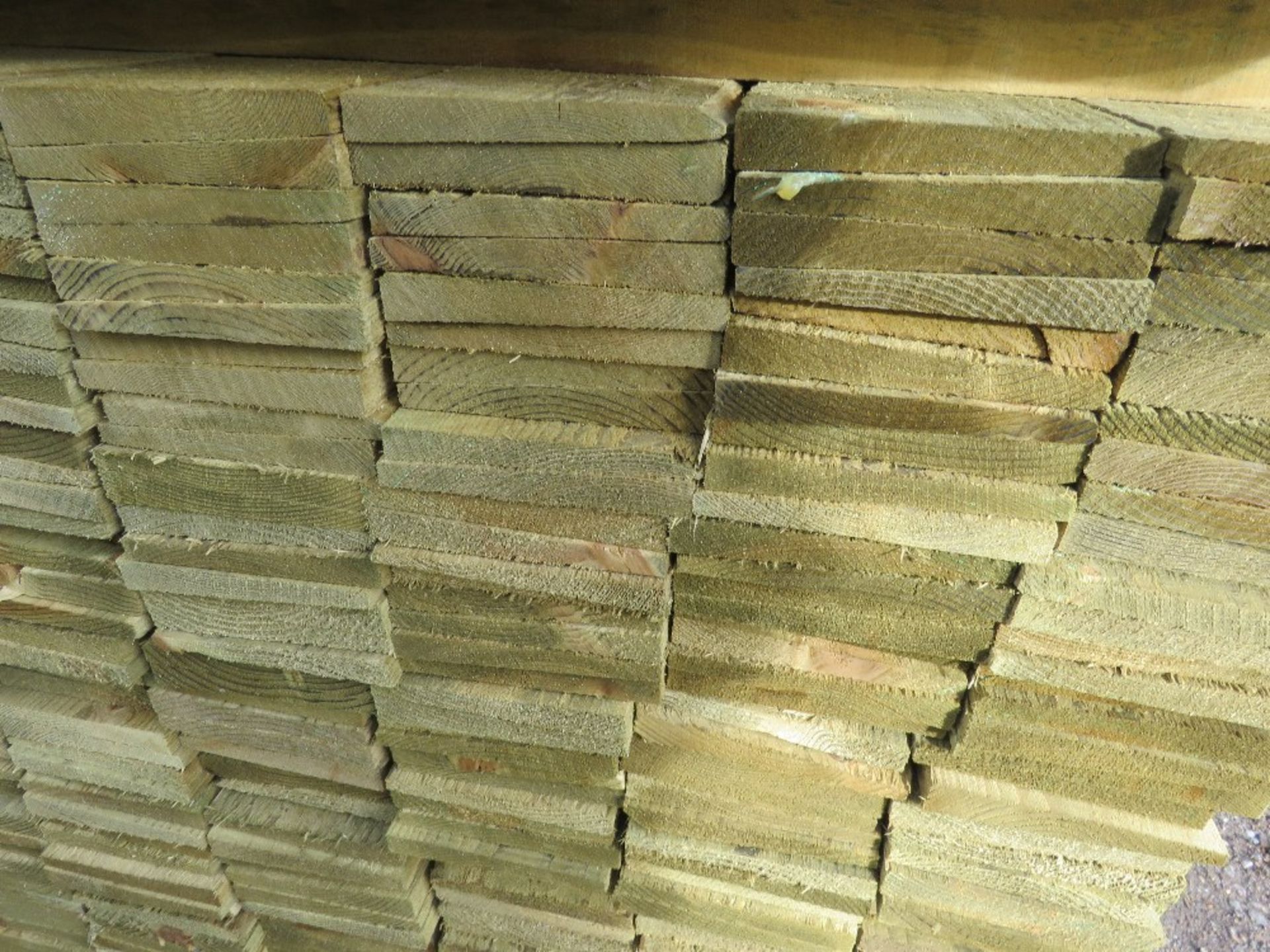 LARGE PACK OF PRESSURE TREATED FEATHER EDGE TIMBER CLADDING BOARDS. 1.80M LENGTH X 100MM WIDTH APPRO - Image 3 of 3