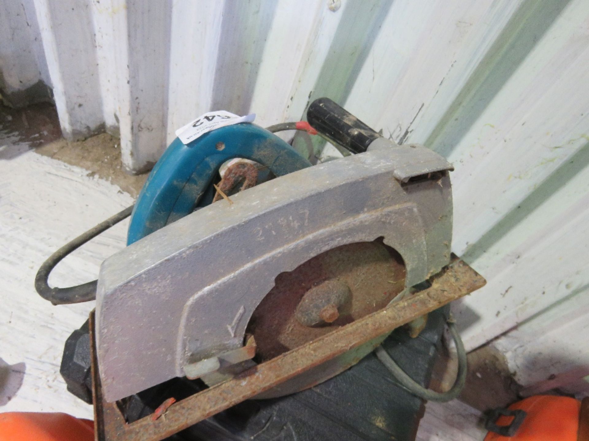 2 X 110VOLT CIRCULAR SAWS.....THIS LOT IS SOLD UNDER THE AUCTIONEERS MARGIN SCHEME, THEREFORE NO VAT - Bild 2 aus 6