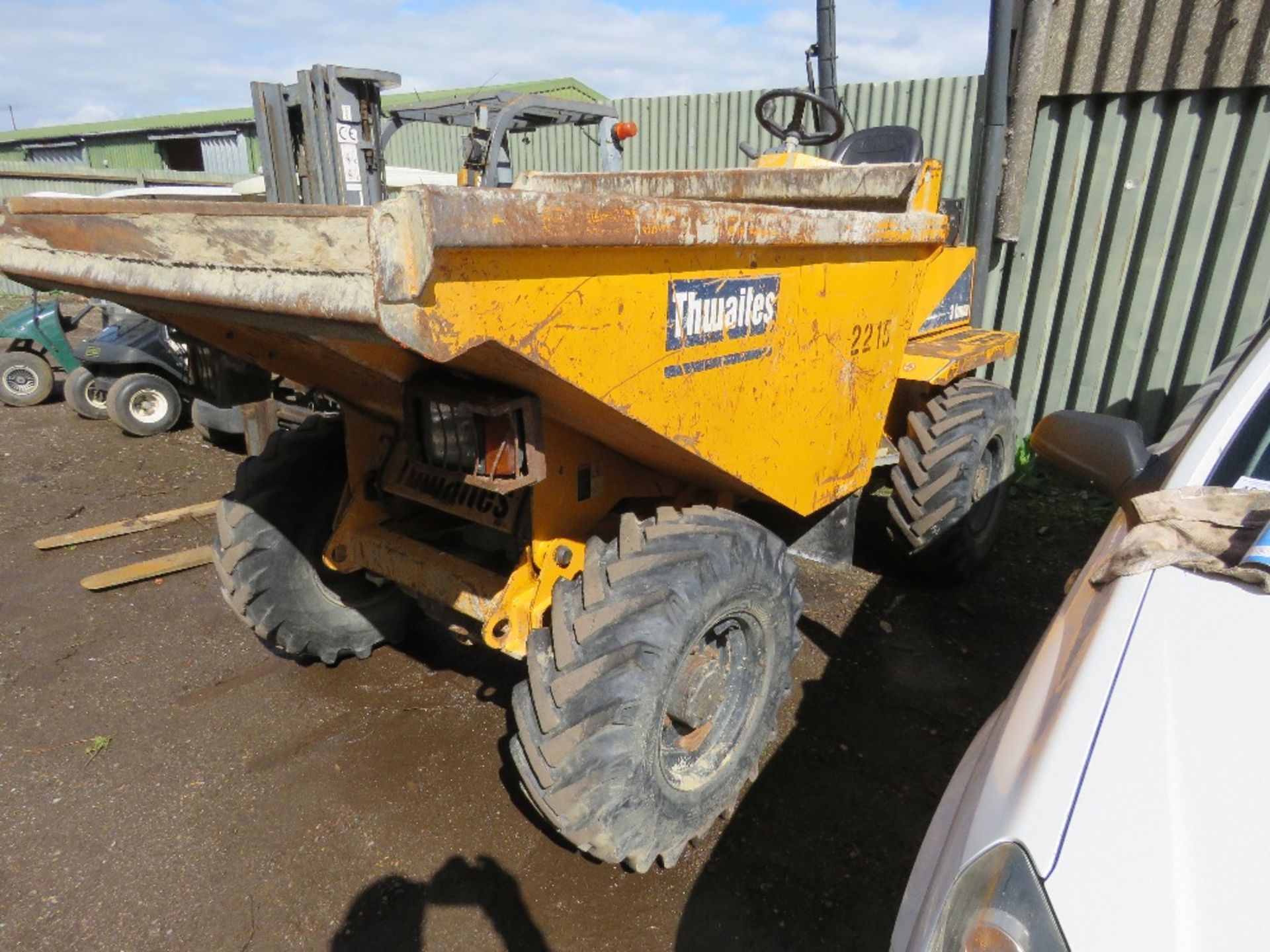 THWAITES 3 TONNE SITE DUMPER YEAR 2012 BUILD. 2484 REC HOURS. SN:SLCM570Z1206C1578. DIRECT FROM LOC