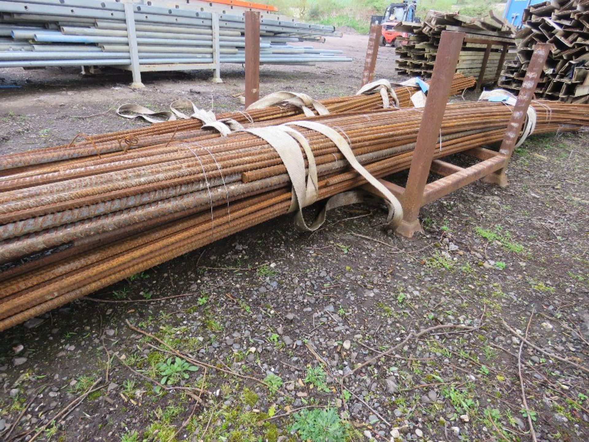 STILLAGE OF ASSORTED REBAR CONCRETE REINFORCING BAR 6FT -22FT APPROX SOURCED FROM COMPANY LIQUIDATI - Image 7 of 7