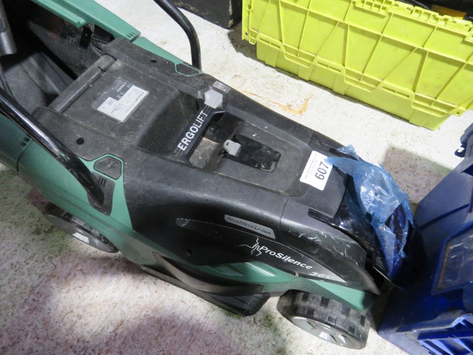 BOSCH BATTERY MOWER WITH A BATTERY, NO CHARGER.....THIS LOT IS SOLD UNDER THE AUCTIONEERS MARGIN SCH - Bild 2 aus 4