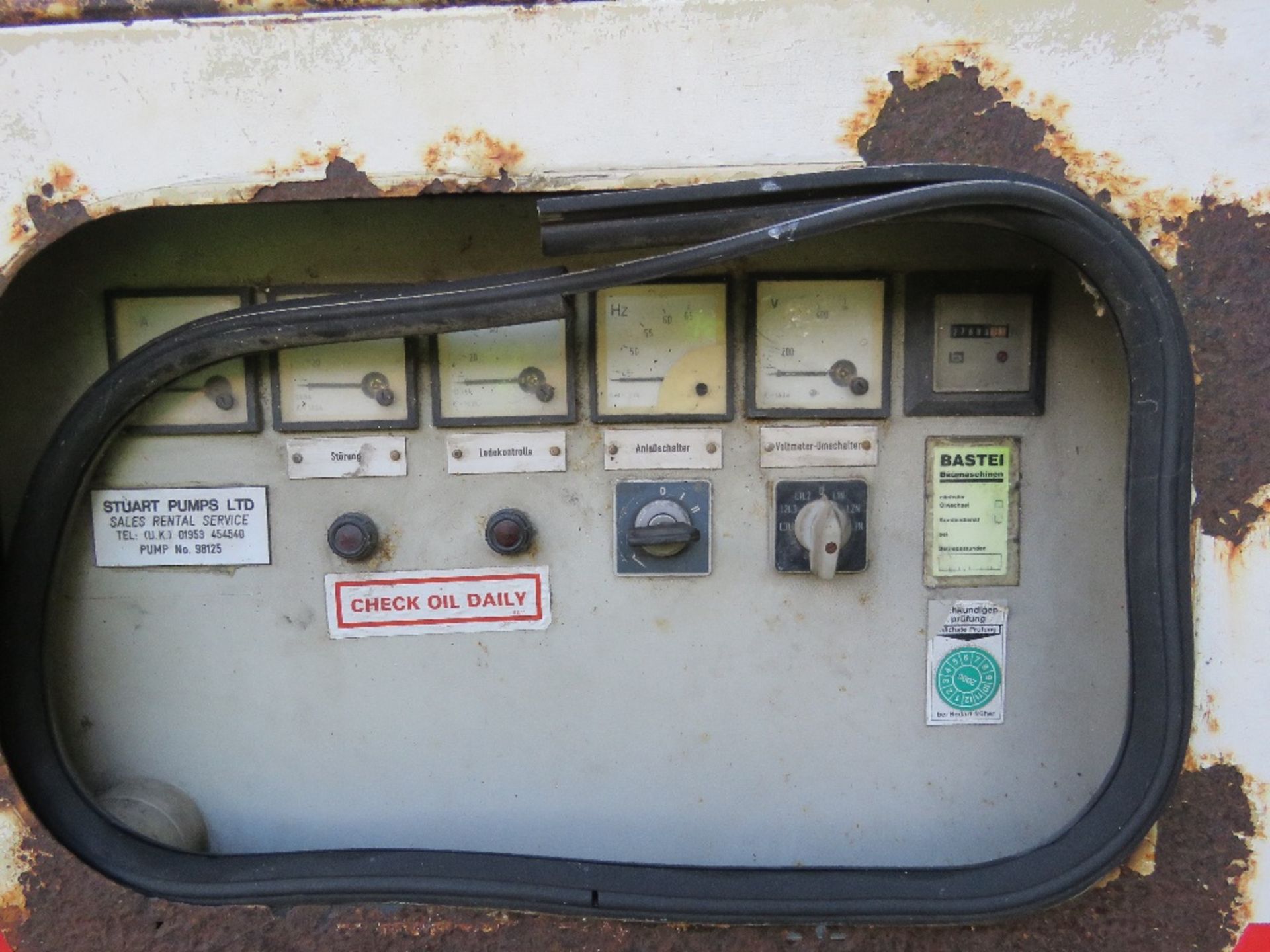 HATZ DIESEL ENGINED 20KVA TOWED GENERATOR SET, LEROY SOMER BACKEND FITTED. SOURCED FROM FARM CLOSURE - Image 7 of 14