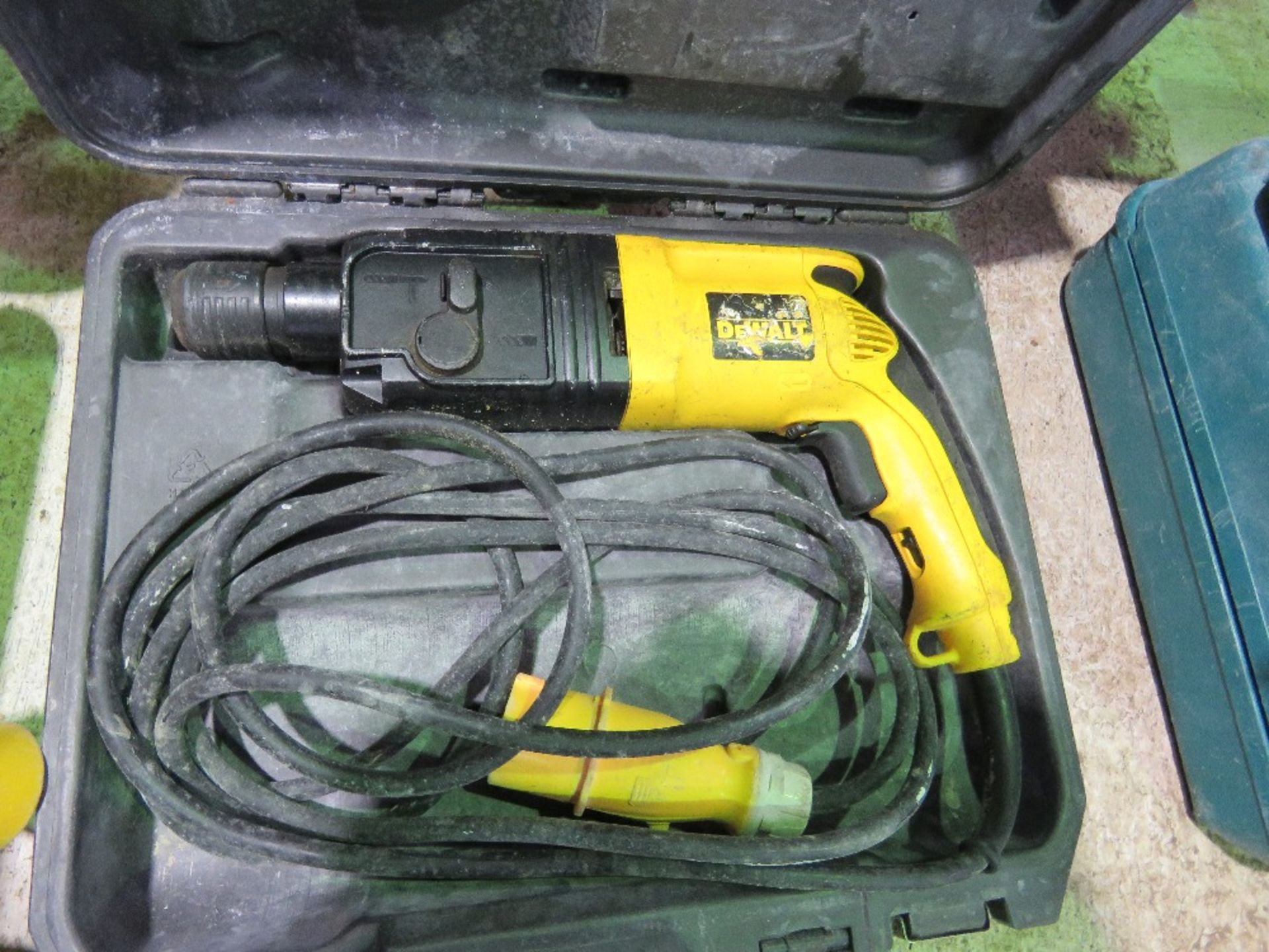 3 X POWER TOOLS: 2 X DRILLS PLUS A CIRCULAR SAW. DIRECT FROM LOCAL COMPANY. - Image 4 of 6