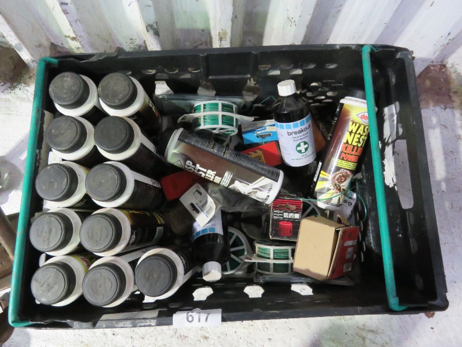 QUANTITY OF WASP KILLER POWDER ETC.....THIS LOT IS SOLD UNDER THE AUCTIONEERS MARGIN SCHEME, THEREFO - Image 2 of 2