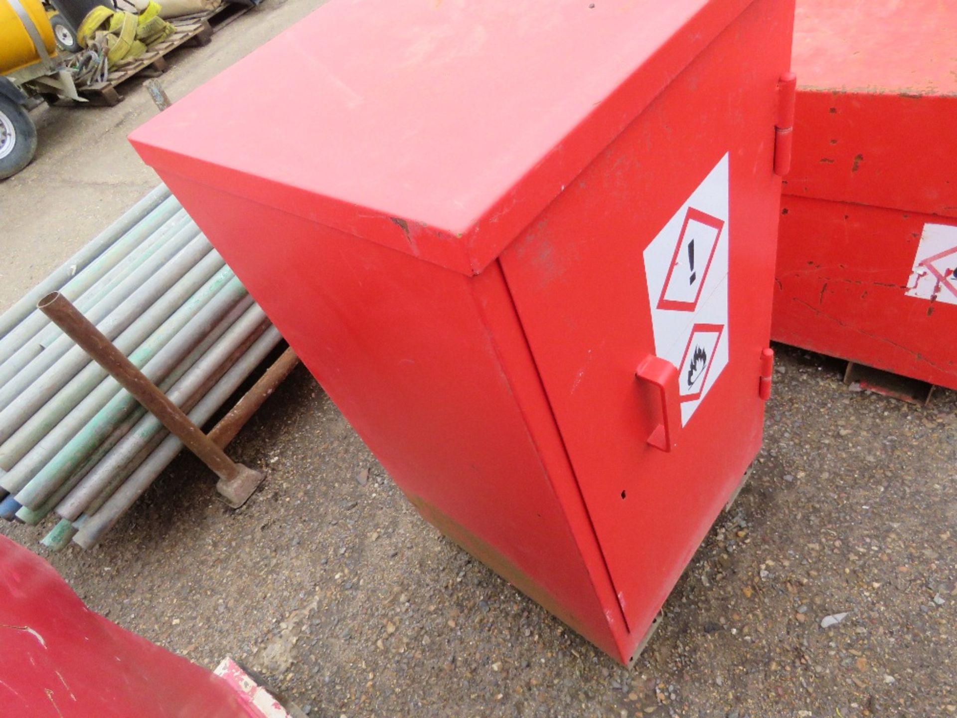 CONQUIP PAINT STORE LOCKER, LOCKED, NO KEY. SOURCED FROM COMPANY LIQUIDATION - Image 3 of 3