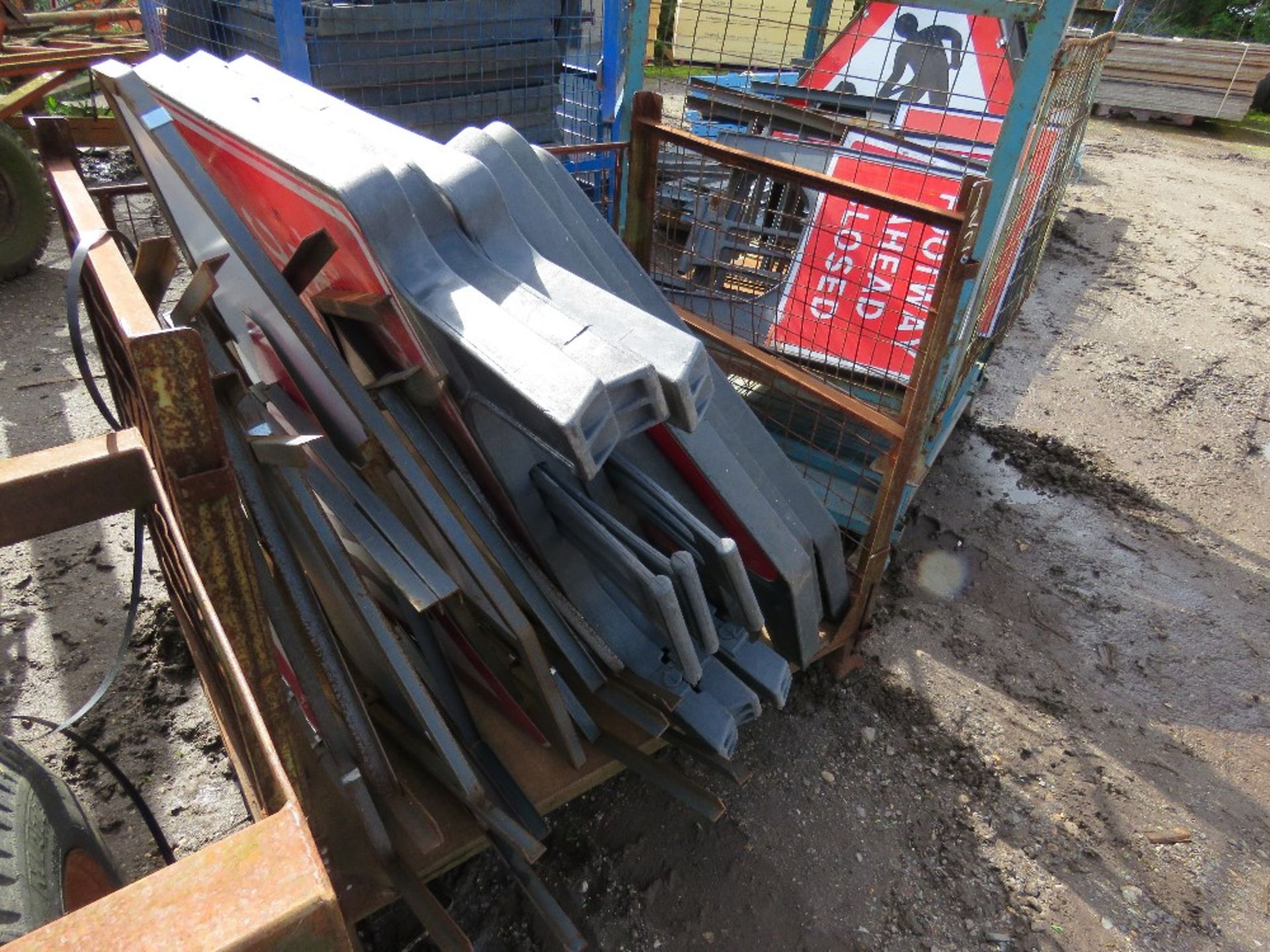 3 X STILLAGES CONTAINING ASSORTED ROAD SIGNS. - Image 4 of 8