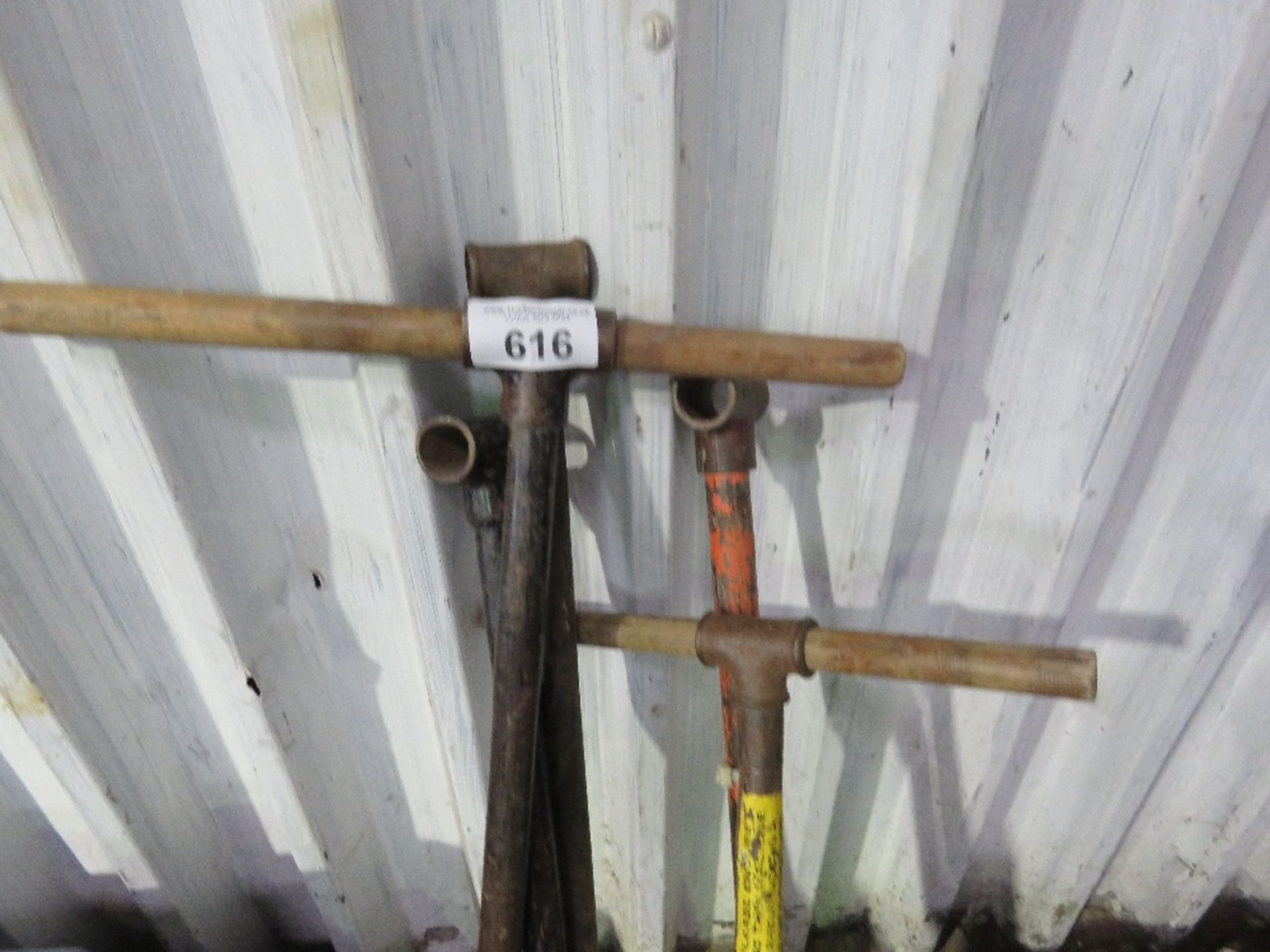 5NO MANUAL POST HOLE AUGERS.....THIS LOT IS SOLD UNDER THE AUCTIONEERS MARGIN SCHEME, THEREFORE NO V - Image 2 of 3