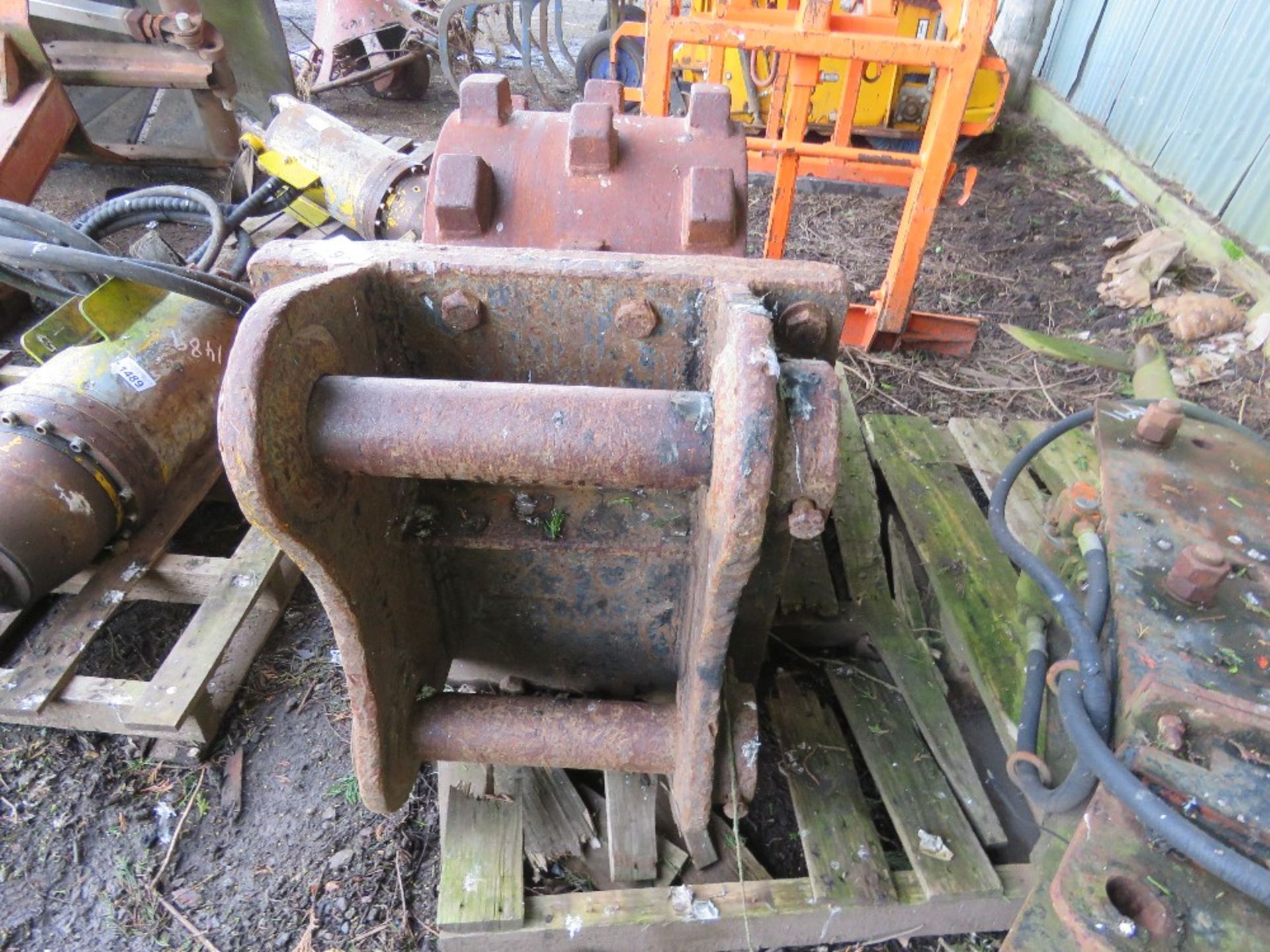 SEC EXCAVATOR MOUNTED SHEEPS FOOT COMPACTOR ROLLER ON 80MM PINS. - Image 2 of 4