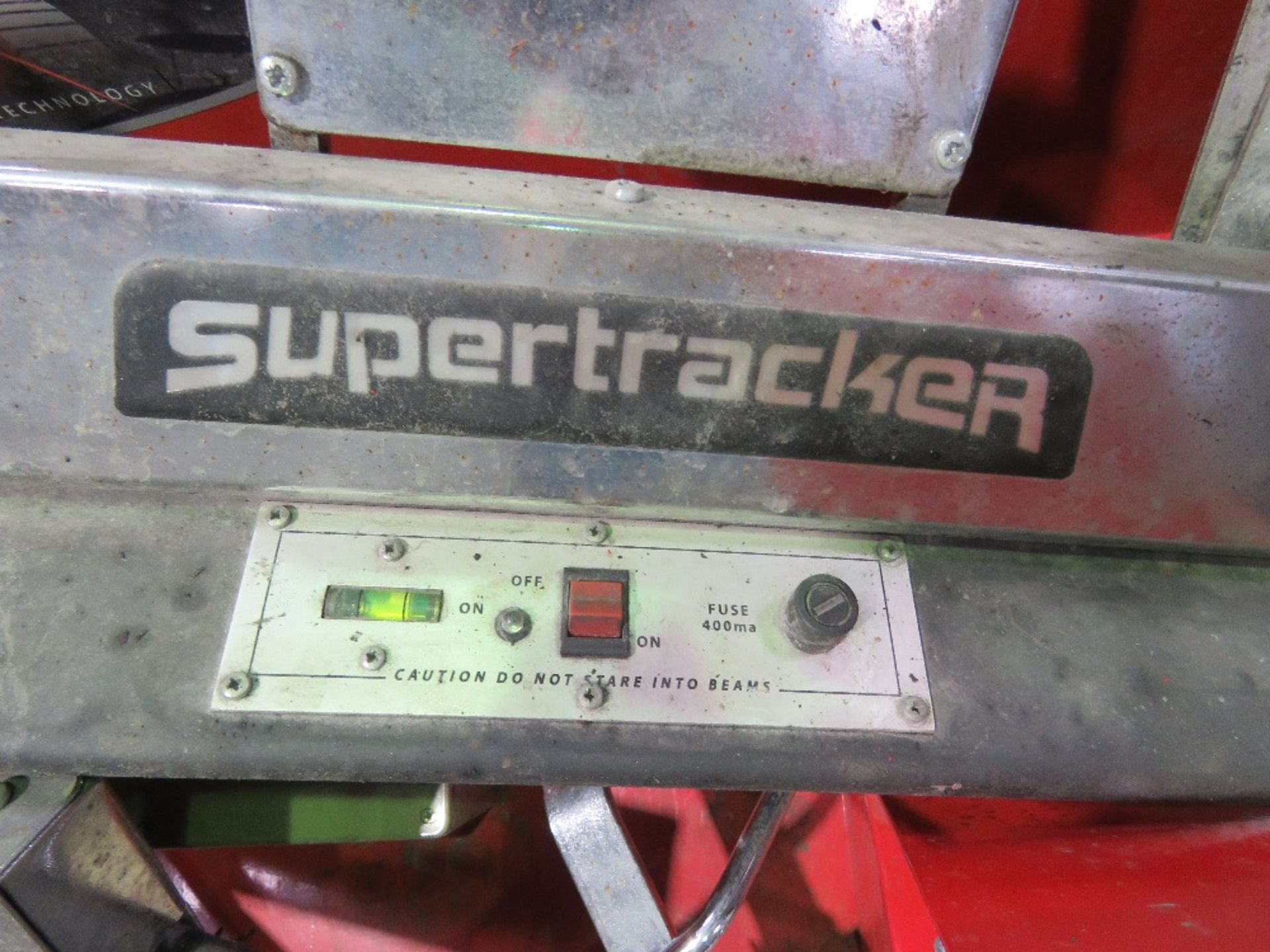 SUPERTRACKER WHEEL ALIGNMENT SET WITH SWIVEL PLATES ETC. SOURCED FROM GARAGE COMPANY LIQUIDATION. - Image 7 of 8