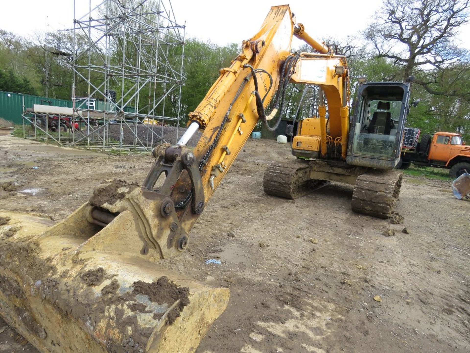 HYUNDAI 140LC-7A STEEL TRACKED EXCAVATOR, BELIEVED TO BE YEAR 2009 APPROX. HOUR CLOCK READING 868 RE - Image 3 of 25