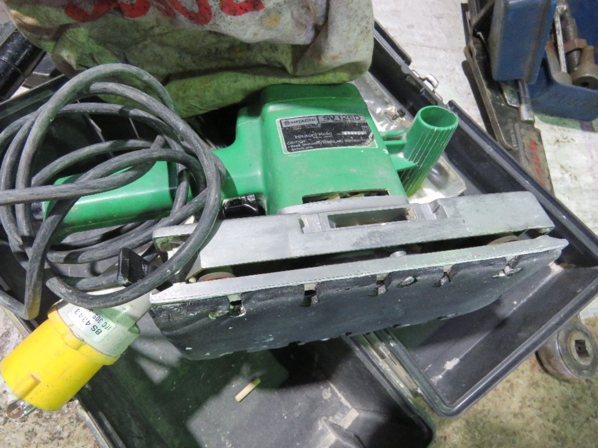 SANDER PLUS A GRINDER, 110VOLT POWERED.....THIS LOT IS SOLD UNDER THE AUCTIONEERS MARGIN SCHEME, THE - Image 2 of 3