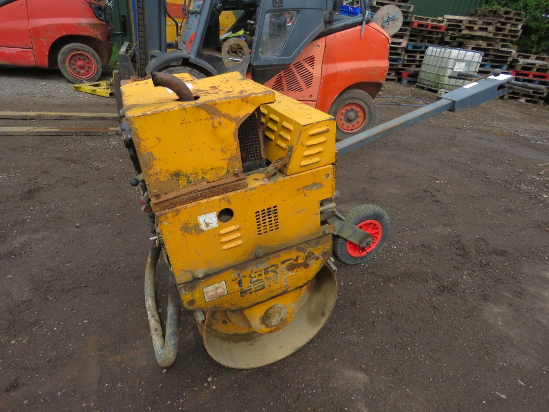 BENFORD SINGLE DRUM ROLLER YEAR 2011 SN:SLBP00Z0EBBKY0457 DIRECT FROM LOCAL COMPANY - Image 3 of 6