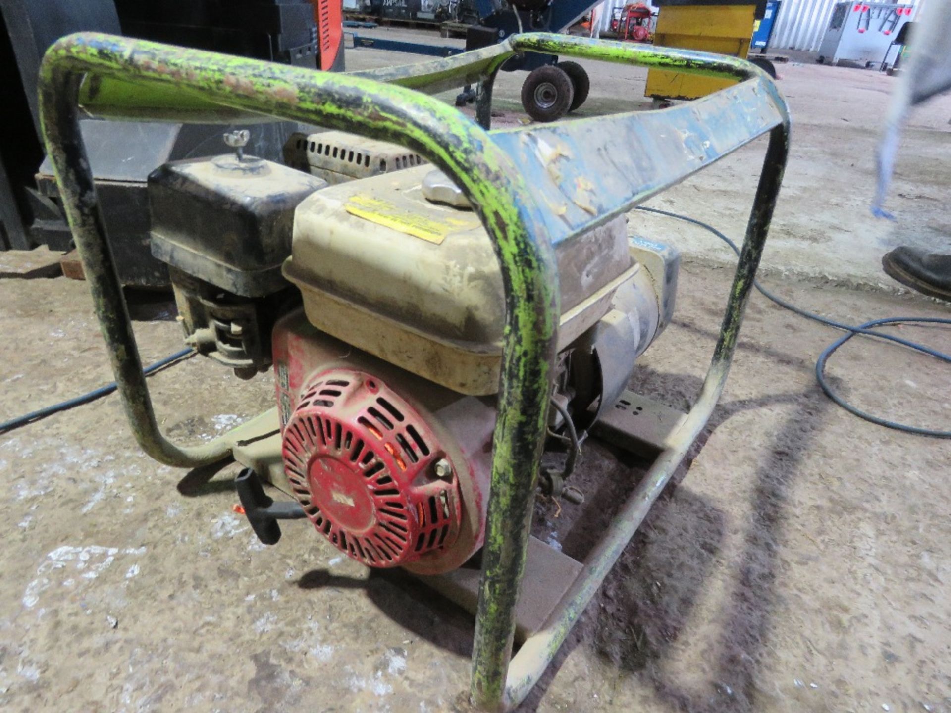 PETROL ENGINED GENERATOR. - Image 3 of 4