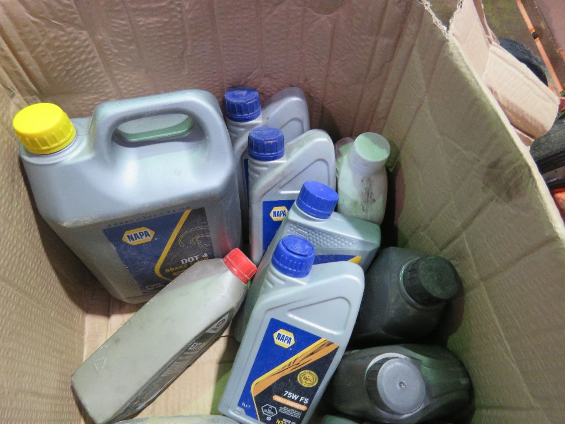 BOX OF ASSORTED OILS AND LUBRICANTS AS SHOWN. SOURCED FROM GARAGE COMPANY LIQUIDATION. - Image 2 of 4