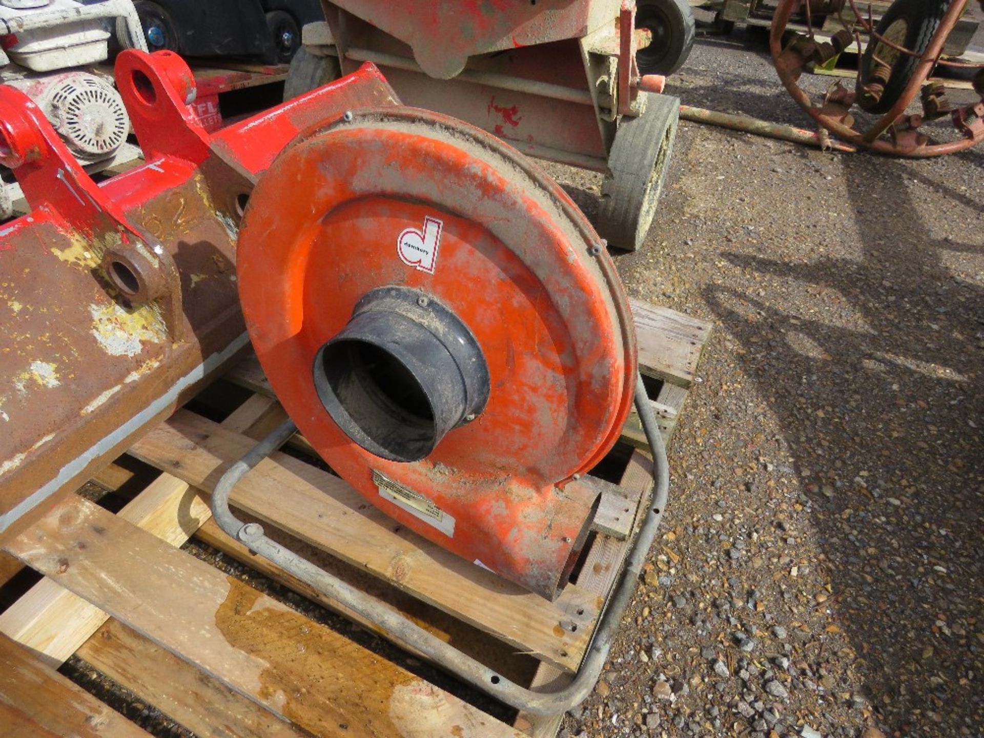 BLOWER FAN, 3 PHASE POWERED....THIS LOT IS SOLD UNDER THE AUCTIONEERS MARGIN SCHEME, THEREFORE NO VA