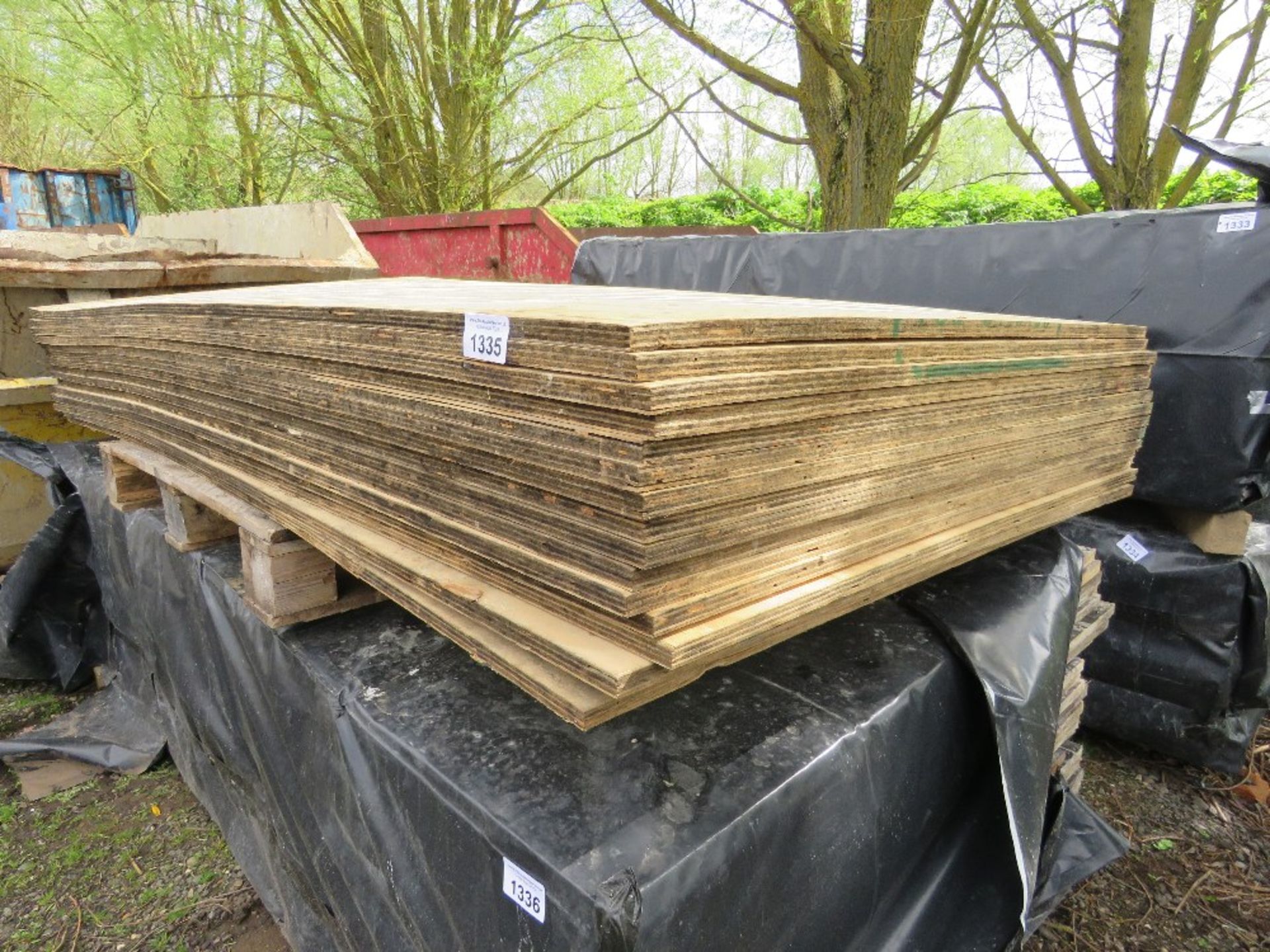 PACK OF APPROXIMATELY 15NO SHEETS OF UNUSED PLYWOOD , 18MM THICKNESS APPROX SOURCED FROM COMPANY LIQ