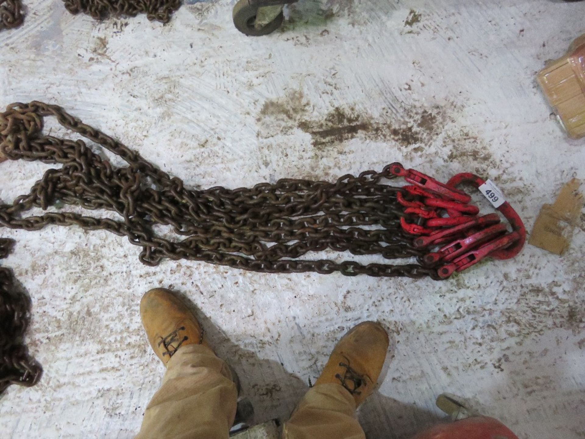 SET OF LIFTING CHAINS, 4 LEGGED, 10FT LENGTH APPROX. SOURCED FROM COMPANY LIQUIDATION. THIS LOT