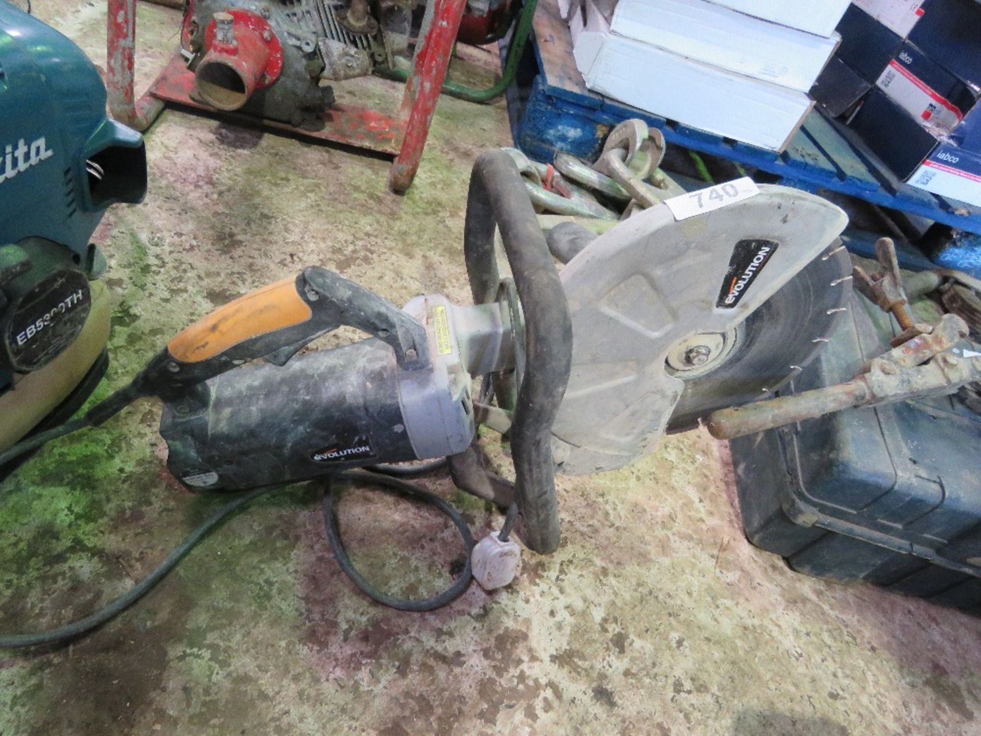 BLOCK CUTTING SAW, 240VOLT POWERED.