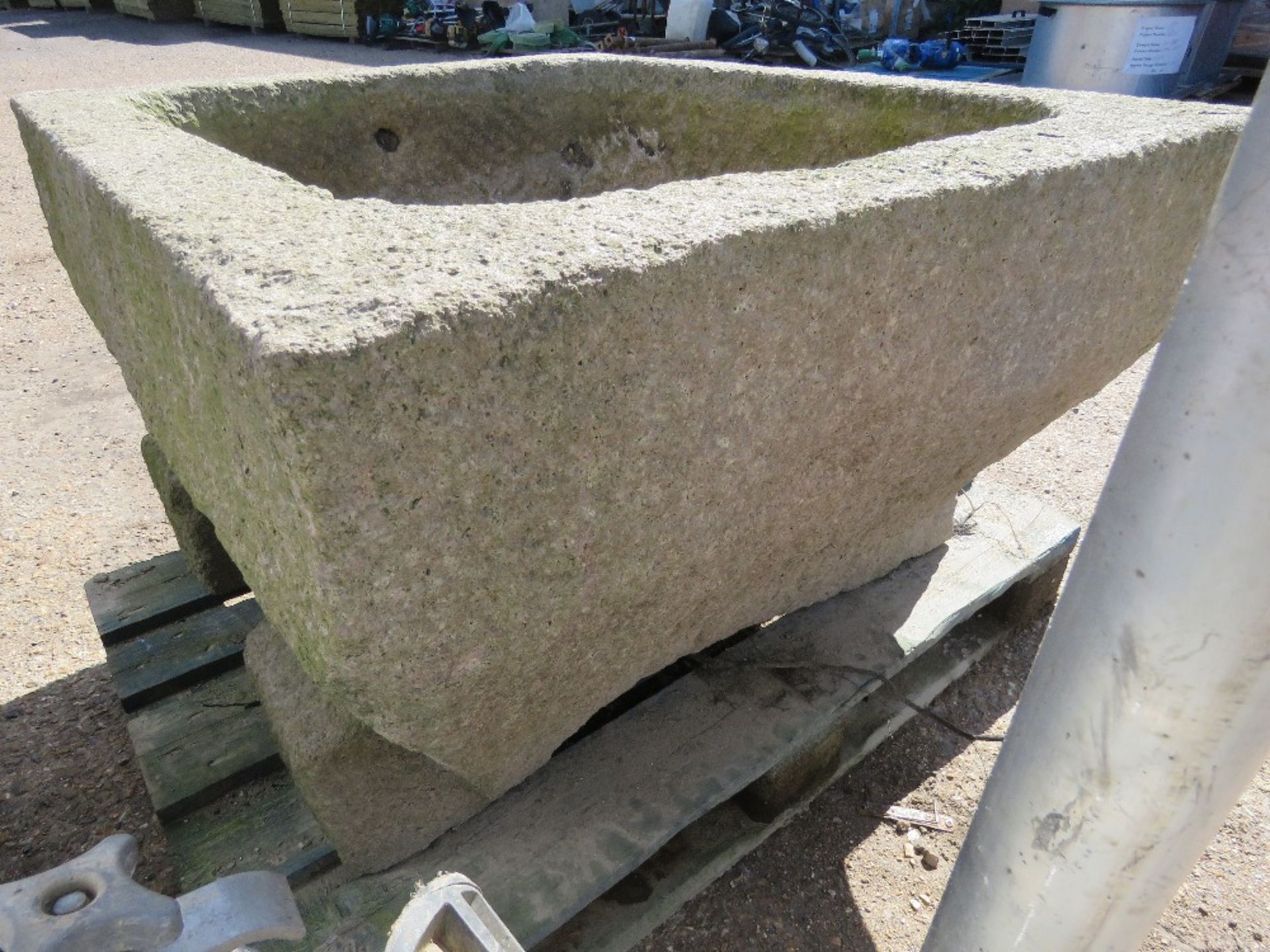 CARVED STONE WATER TROUGH (IDEAL GARDEN PLANTER/FEATURE) 0.58M HEIGHT X 1.1M X 0.9M MAX APPROX. - Image 6 of 6