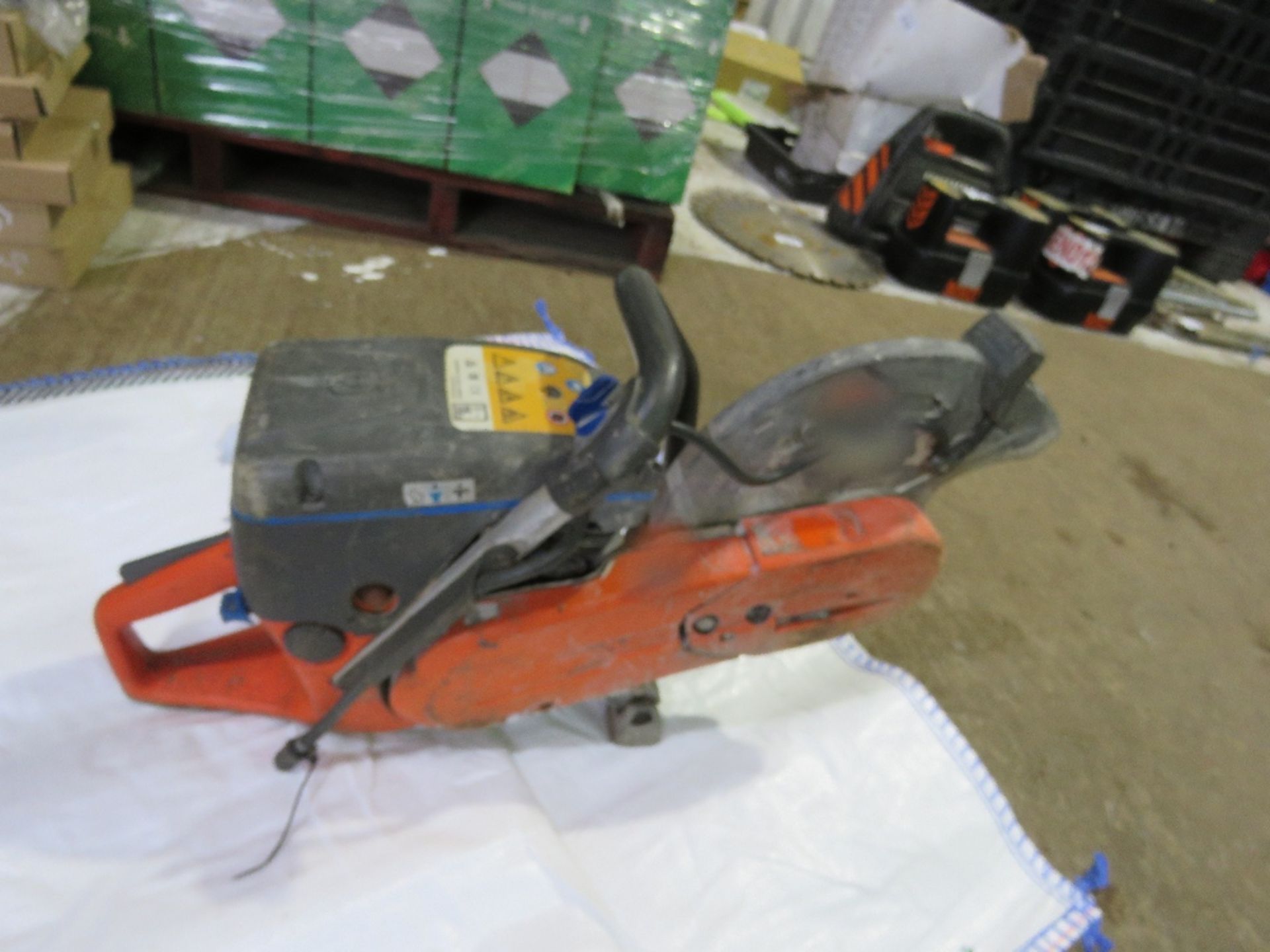 HUSQVARNA K760 PETROL CUT OFF SAW. - Image 2 of 3