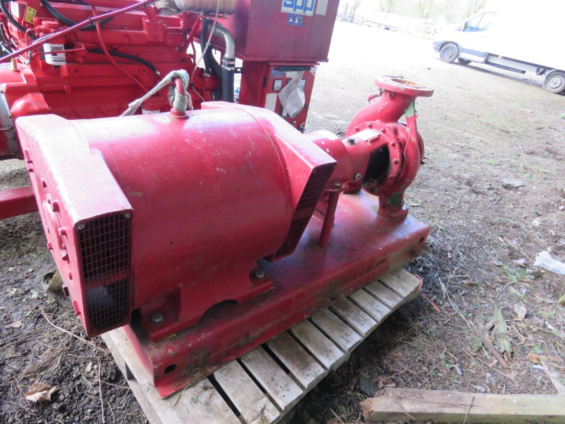 STERLING 3 PHASE POWERED FIRE PUMP. POWERED BY BROOK HANSEN 132KW MOTOR.....THIS LOT IS SOLD UNDER T - Image 2 of 7