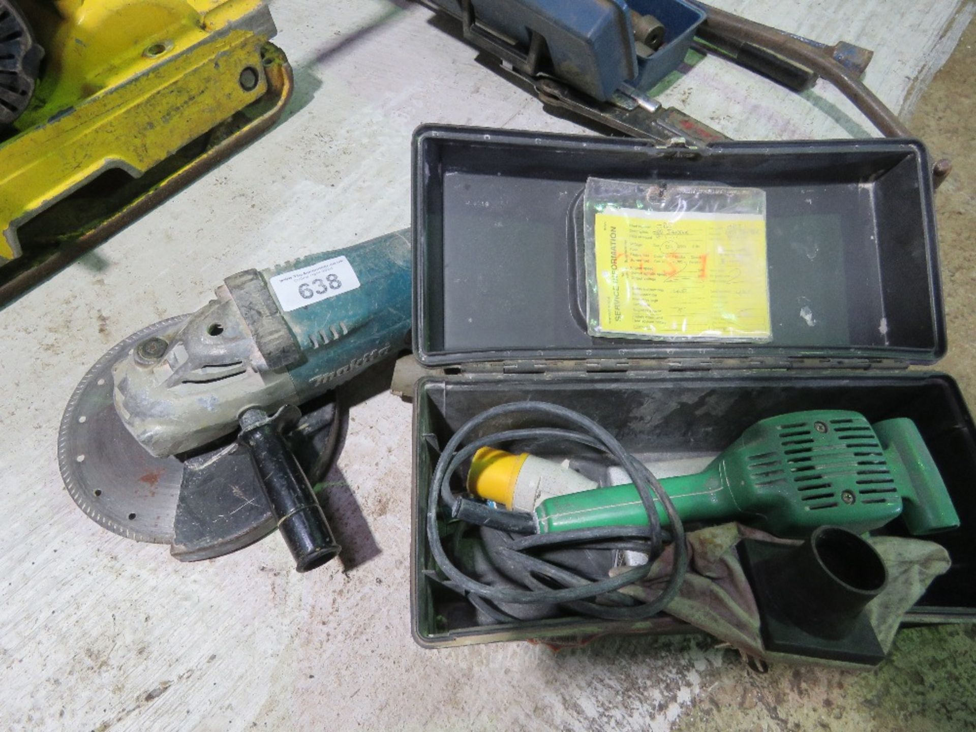 SANDER PLUS A GRINDER, 110VOLT POWERED.....THIS LOT IS SOLD UNDER THE AUCTIONEERS MARGIN SCHEME, THE