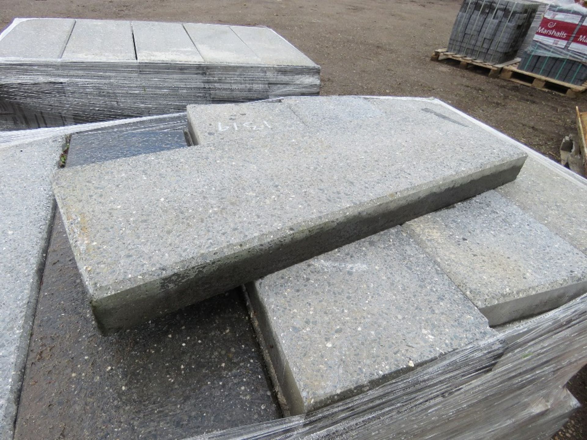 3 X PALLETS OF HEAVY DUTY RECTANGULAR BLOCK PAVERS 600MM X 20MM APPROX. - Image 5 of 11