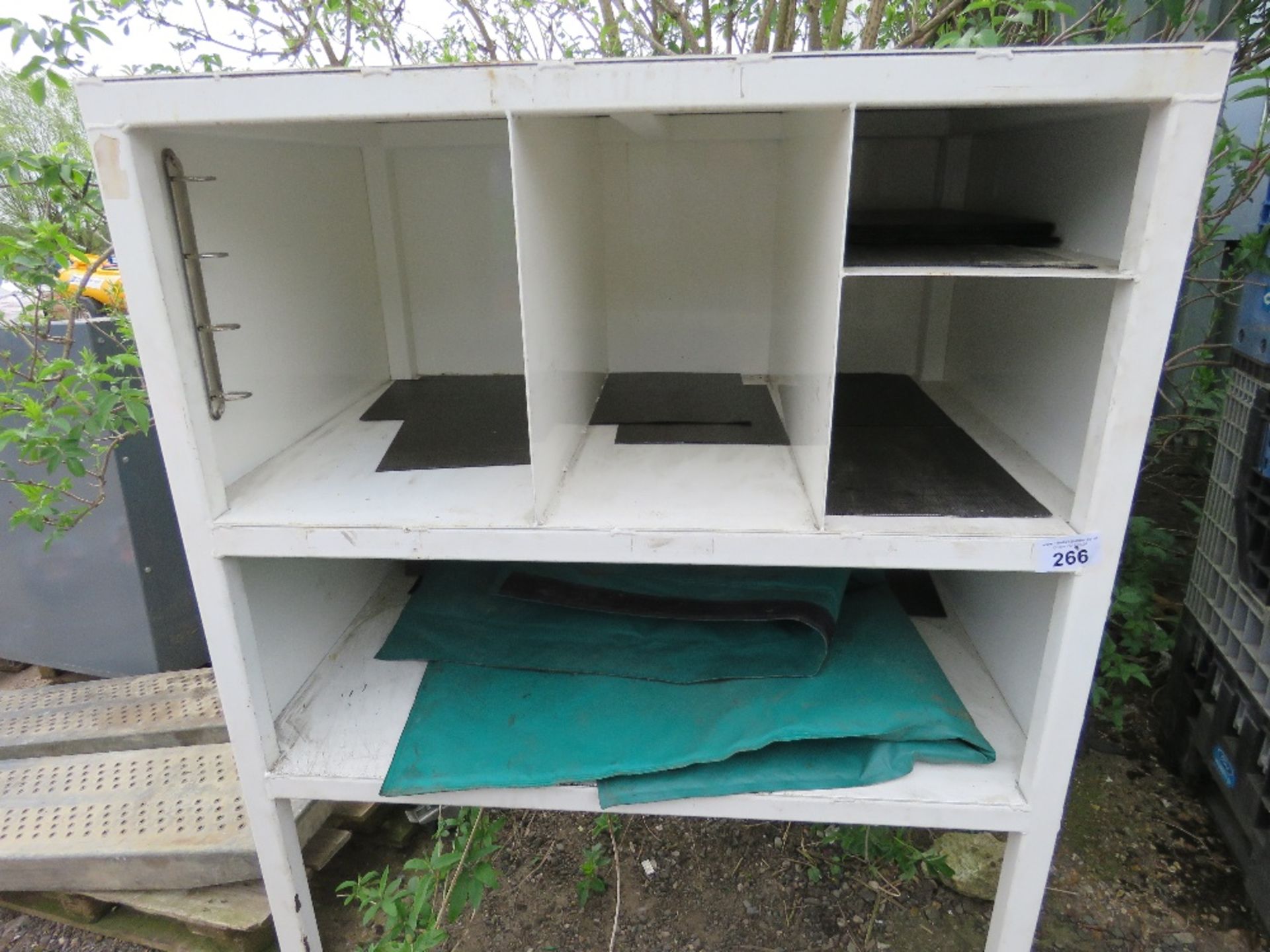 WHEELED PIGEON HOLE TYPE CABINET UNIT.....THIS LOT IS SOLD UNDER THE AUCTIONEERS MARGIN SCHEME, THER - Image 2 of 5