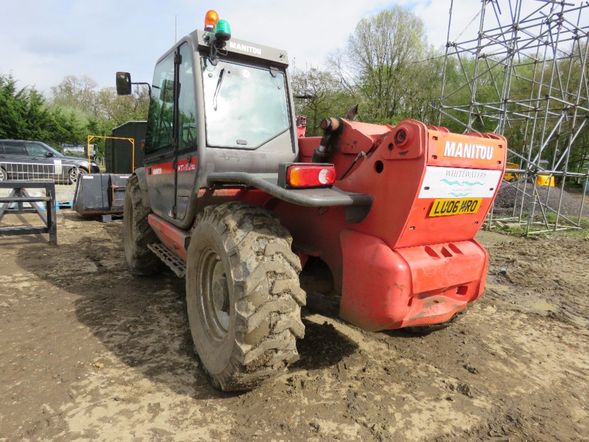 MANITOU 1435SL TELESCOPIC HANDLER REG:LU06 MRO (LOG BOOK TO APPLY FOR). 7965 REC HRS. YEAR 2006 BUIL - Image 4 of 14