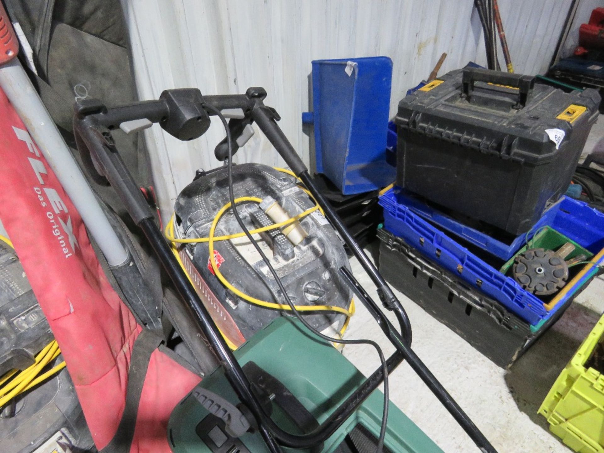 BOSCH BATTERY MOWER WITH A BATTERY, NO CHARGER.....THIS LOT IS SOLD UNDER THE AUCTIONEERS MARGIN SCH - Image 3 of 4