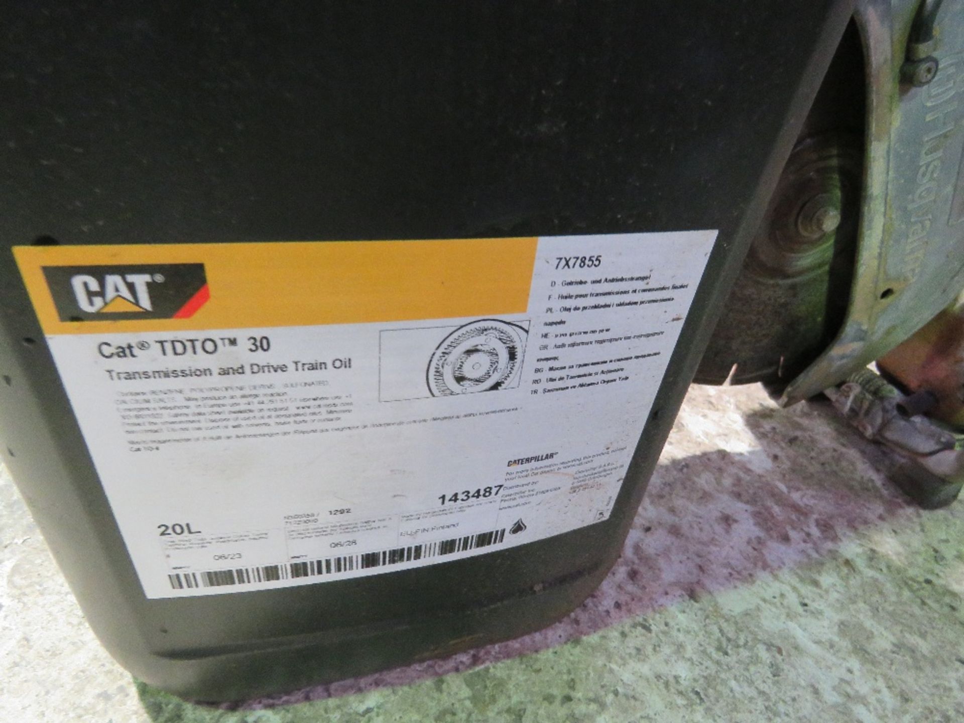 2 X DRUMS OF CATERPILLAR CAT TDTO 30 HYDRAULIC/TRANSMISSION OIL. - Bild 3 aus 3