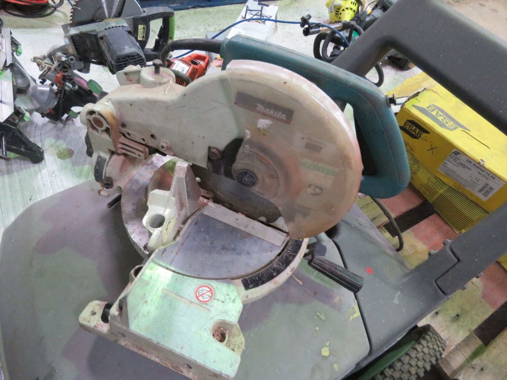 2 X MITRE SAWS, ELECTRIC POWERED - Image 7 of 9