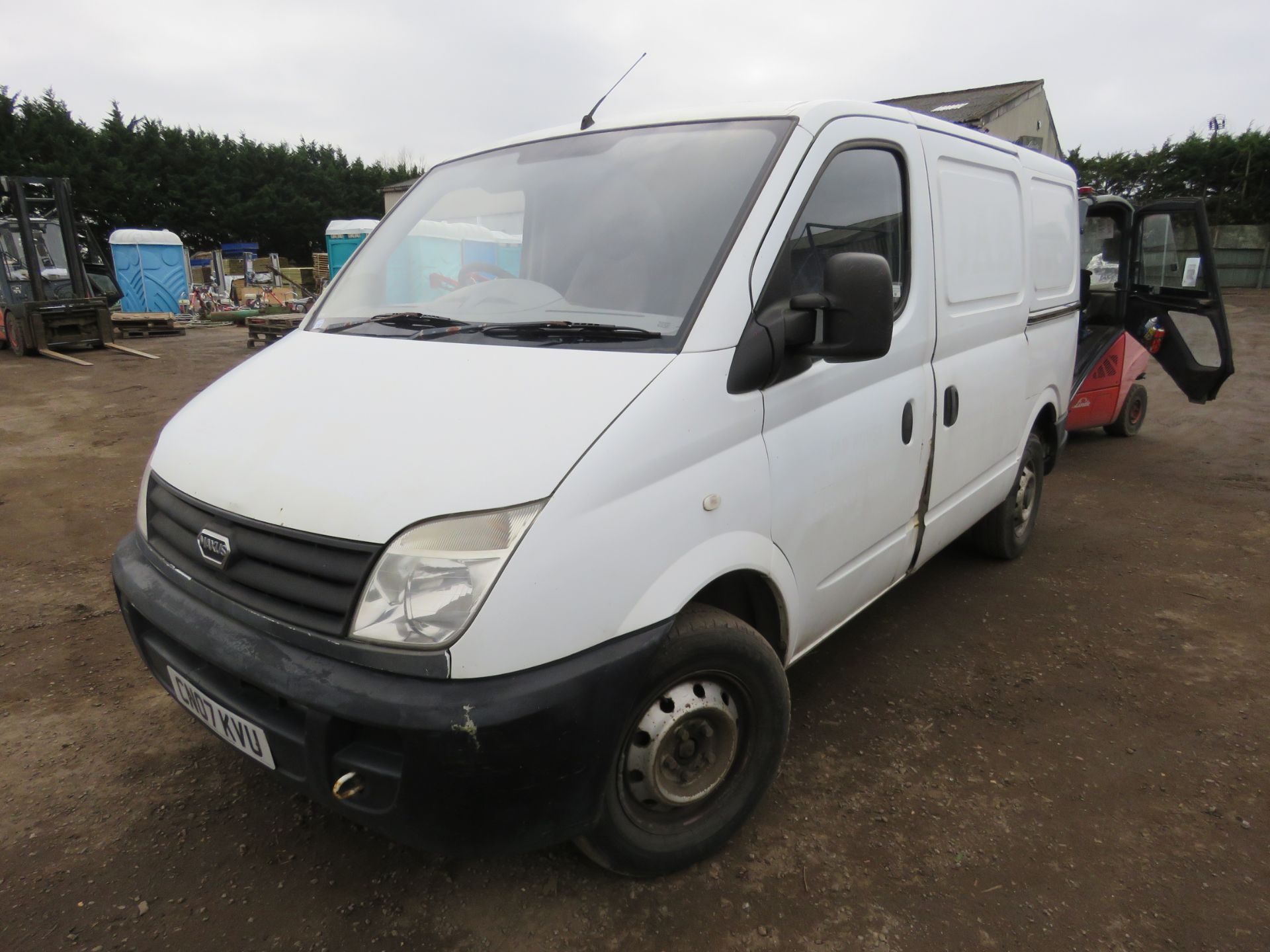 LDV MAXUS PANEL VAN REG:CN07 KVU. WITH V5. MOT RECENTLY EXPIRED (02/02/24) 131,921 REC MILES. DIREC - Image 4 of 12