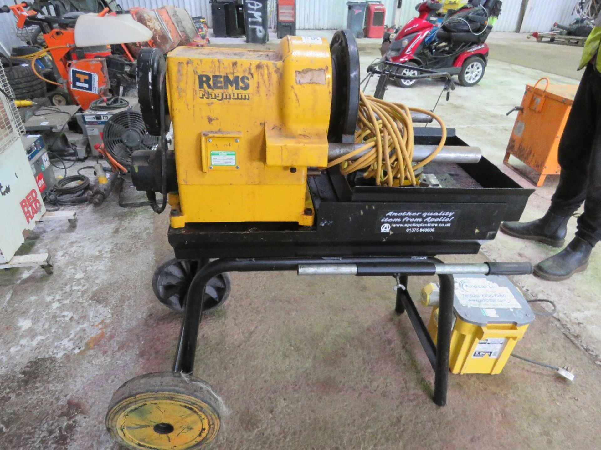 REMS MAGNUM 110VOLT PIPE THREADER UNIT ON A STAND WITH SOME ASSOCIATED EQUIPMENT AS SHOWN AND A TRAN