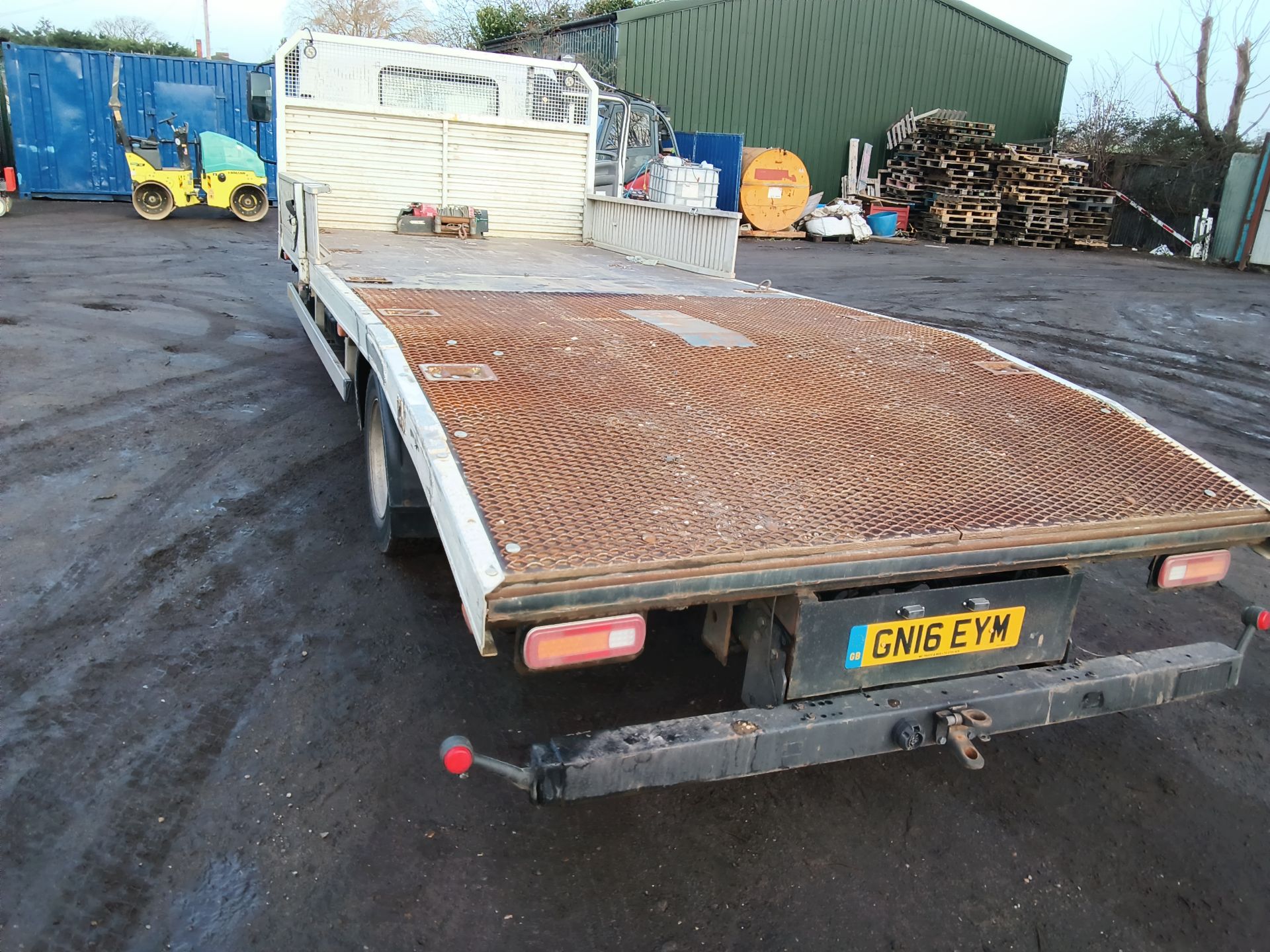 ISUZU FORWARD N75.190 AUTO BEAVERTAIL PLANT LORRY REG:GN16 EYM. WITH V5, TEST UNTIL 31ST MAY 2024. - Image 4 of 10