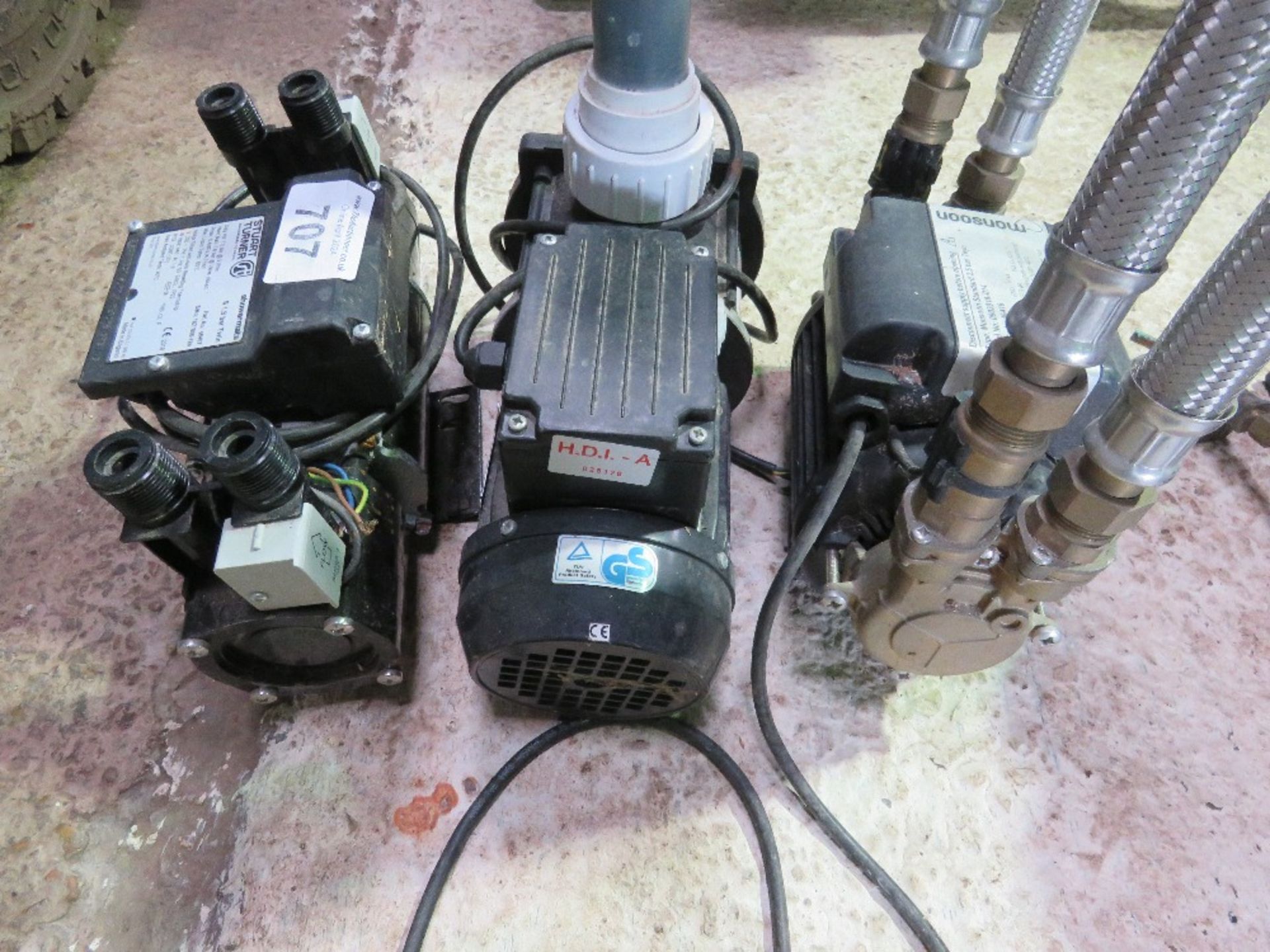 3 X WATER / SHOWER PUMPS PLUS LIGHTS.......THIS LOT IS SOLD UNDER THE AUCTIONEERS MARGIN SCHEME, THE - Image 6 of 6